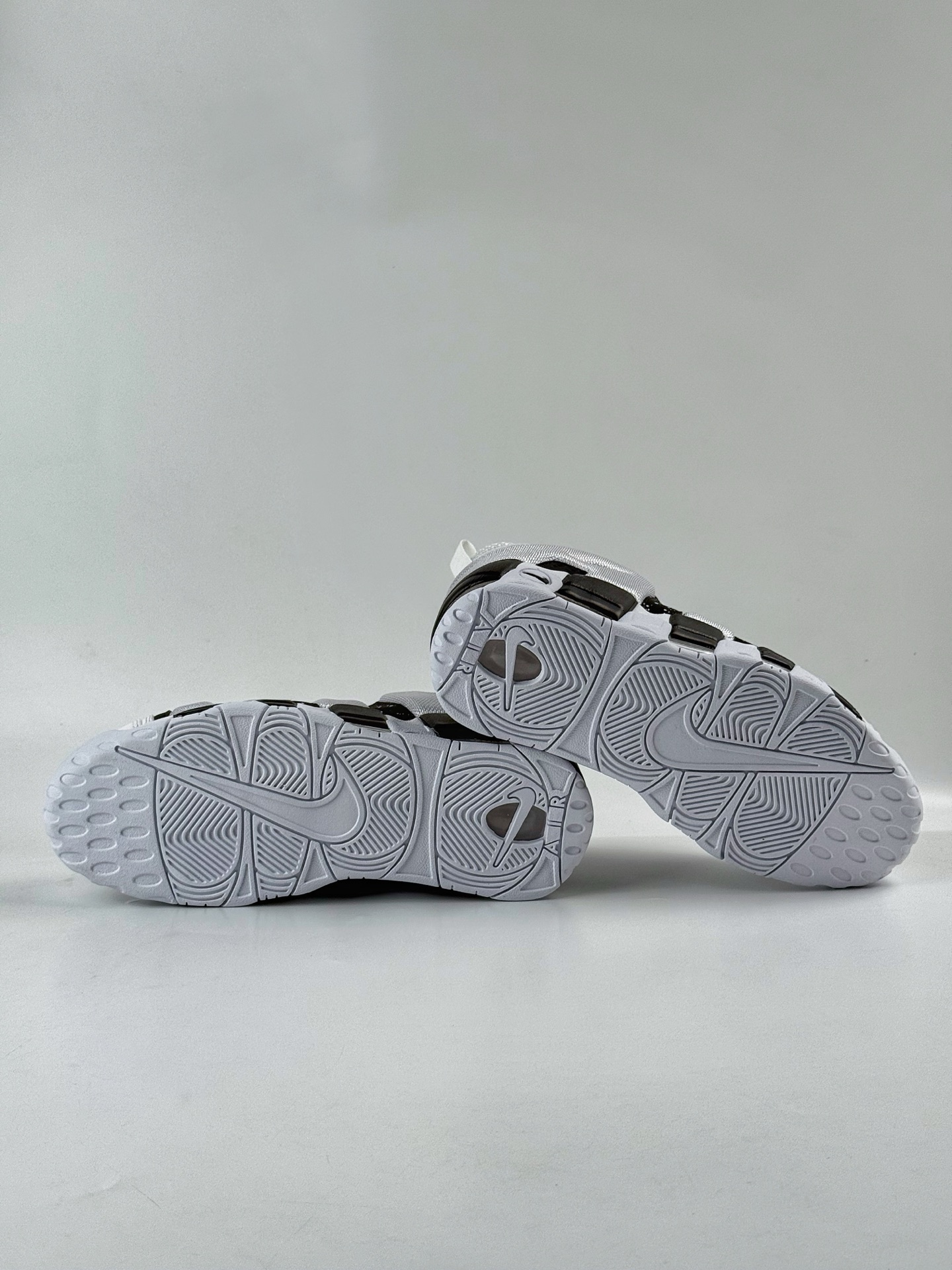 Nike Air More Uptempo Low 代表着历史最高版本皮蓬 FZ3055-100-莆田鞋,莆田鞋货源,高仿鞋,高仿鞋货源,安福档口,莆田高仿鞋,莆田鞋批发,高仿鞋批发,莆田高仿运动鞋,高仿运动鞋,莆田运动鞋 Nike Air More Uptempo Low 代表着历史最高版本皮蓬 FZ3055-100