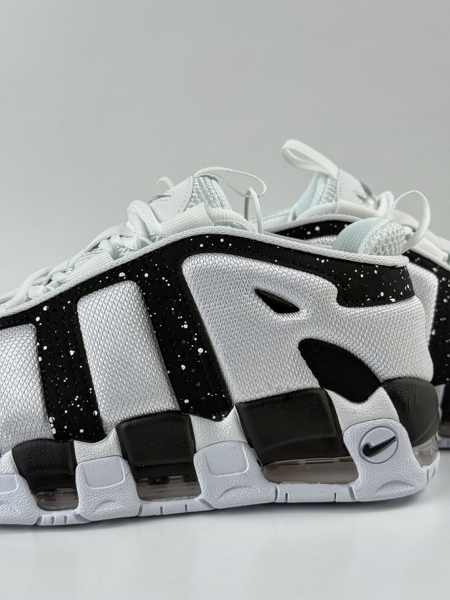 Nike Air More Uptempo Low 代表着历史最高版本皮蓬 FZ3055-100-莆田鞋,莆田鞋货源,高仿鞋,高仿鞋货源,安福档口,莆田高仿鞋,莆田鞋批发,高仿鞋批发,莆田高仿运动鞋,高仿运动鞋,莆田运动鞋 Nike Air More Uptempo Low 代表着历史最高版本皮蓬 FZ3055-100
