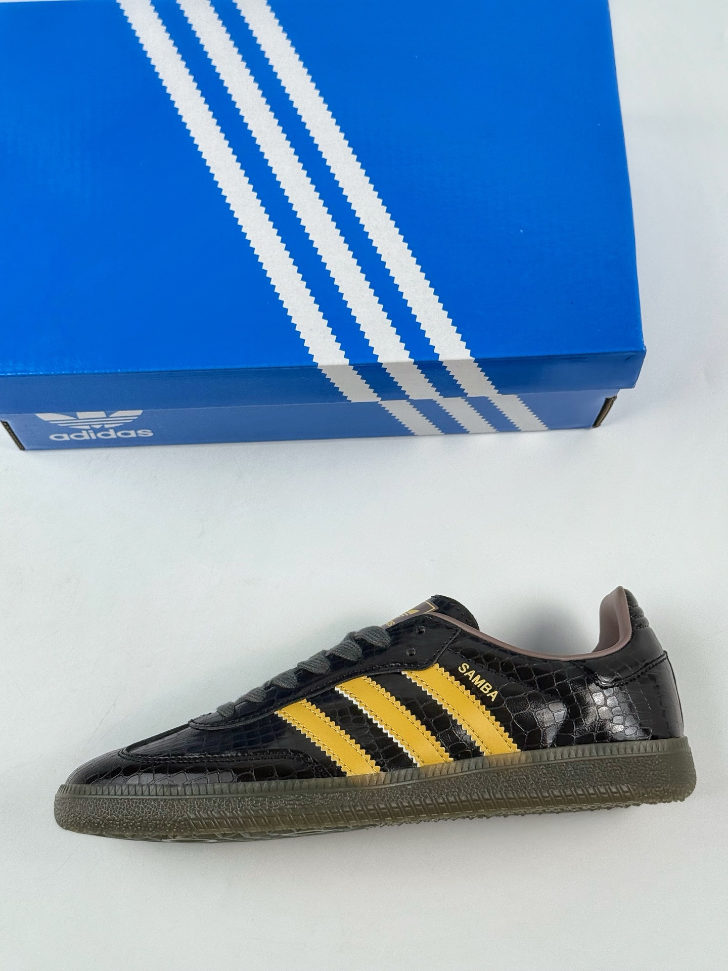 Adidas三叶草SAMBA 黑黄 休闲板鞋 KI6280