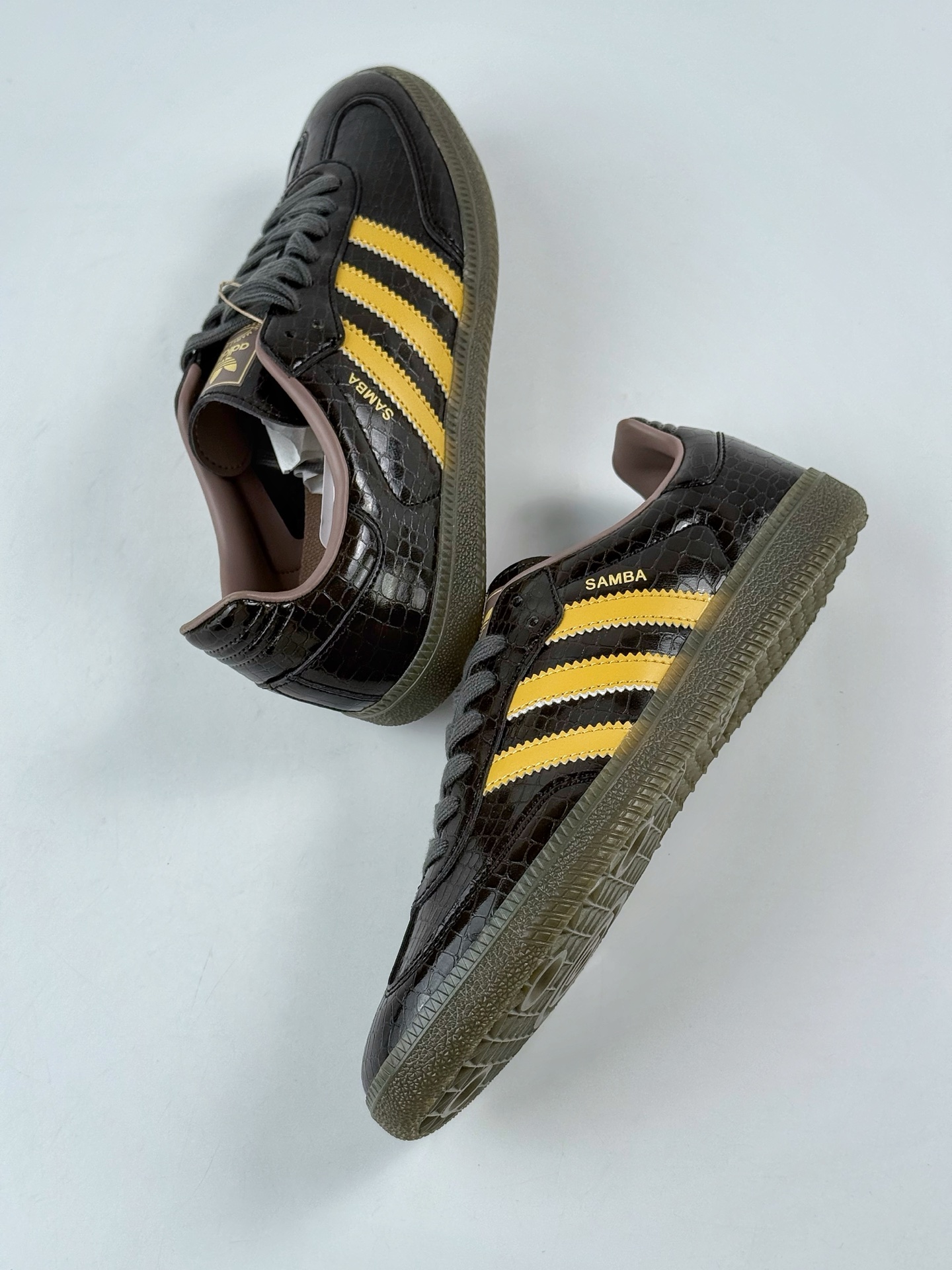 Adidas三叶草SAMBA 黑黄 休闲板鞋 KI6280