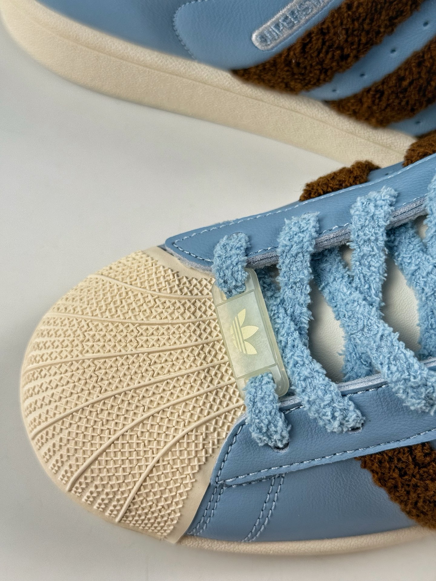 Adidas Originals Superstar 蓝棕 此款鞋采 JR6987-莆田鞋,莆田鞋货源,高仿鞋,高仿鞋货源,安福档口,莆田高仿鞋,莆田鞋批发,高仿鞋批发,莆田高仿运动鞋,高仿运动鞋,莆田运动鞋 Adidas Originals Superstar 蓝棕 此款鞋采 JR6987