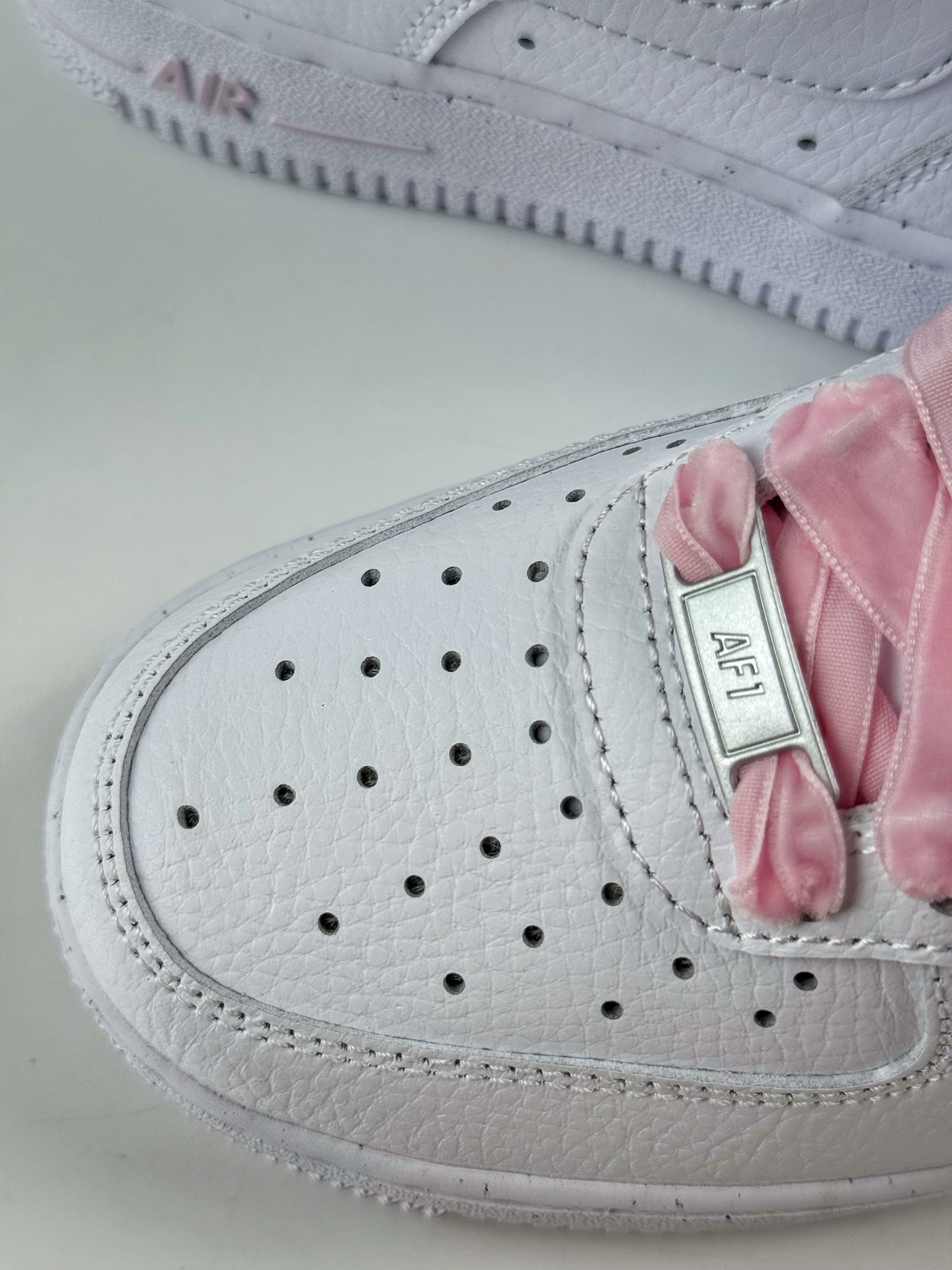 Nike Air Force 1 Low 07 白粉 HV4403-601