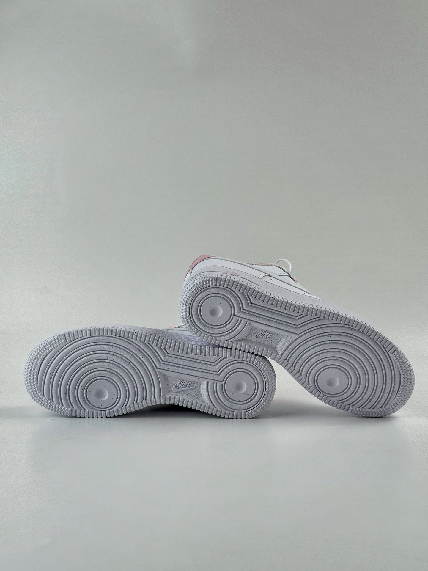 Nike Air Force 1 Low 07 白粉 HV4403-601