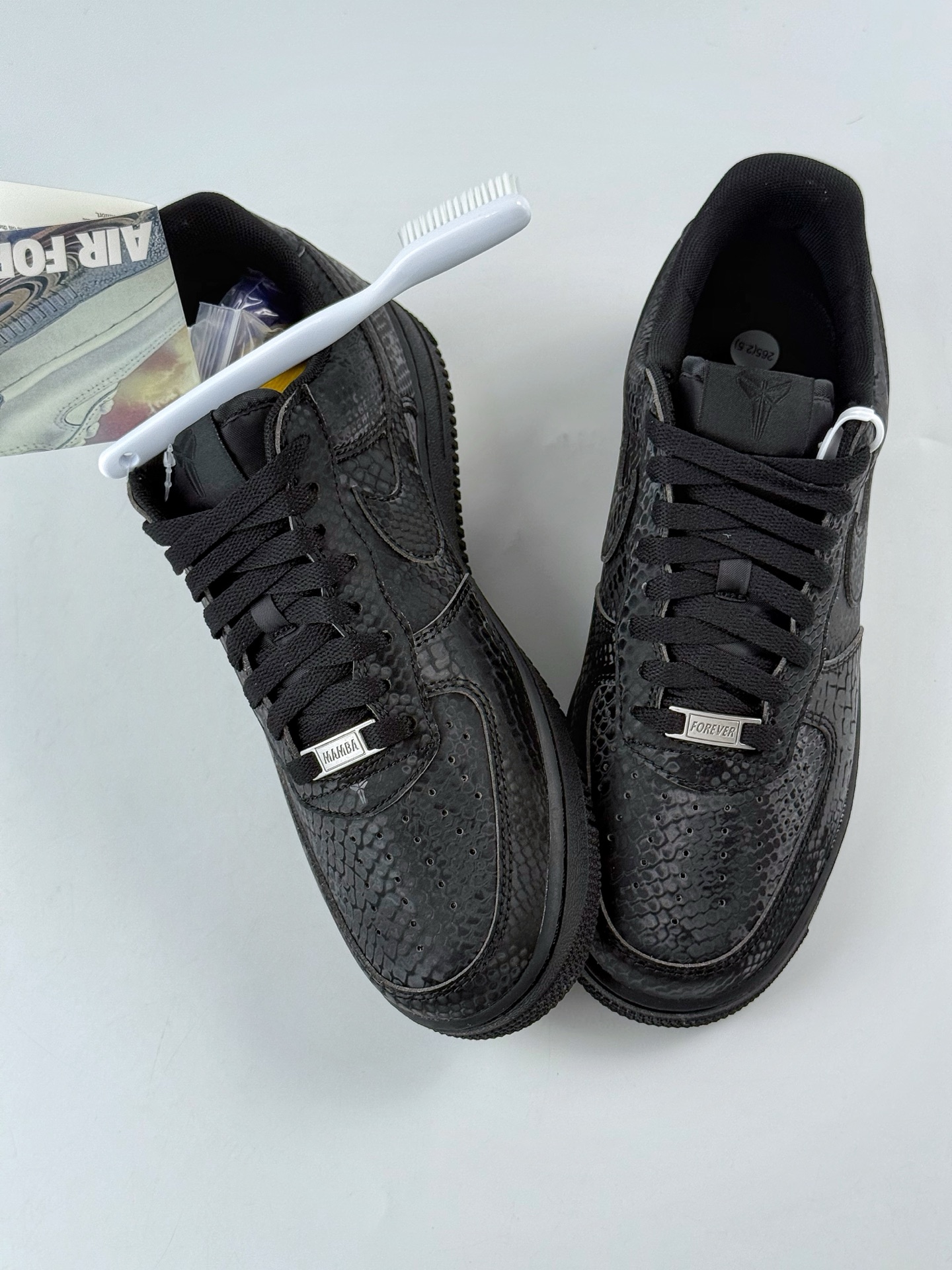 Nike Air Force 1 Low 07 专属logo（曼巴蛇图案）黑色 IB0018-003