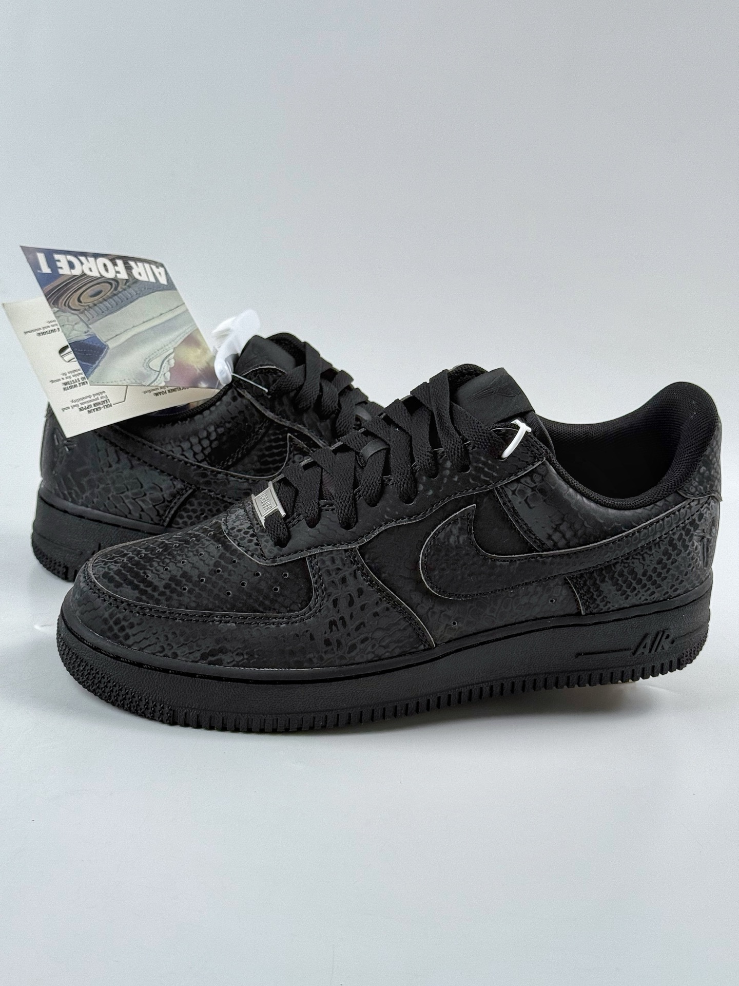 Nike Air Force 1 Low 07 专属logo（曼巴蛇图案）黑色 IB0018-003