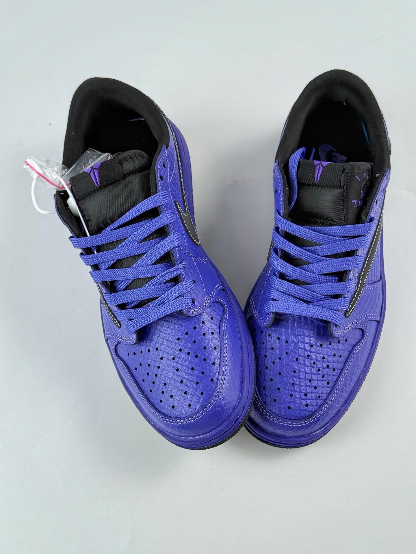 Travis Scott x Nike Air Jordan 1 Low x Kobe Bryant Air Jordan 1 Low 反转紫黑倒钩 LD2028-038