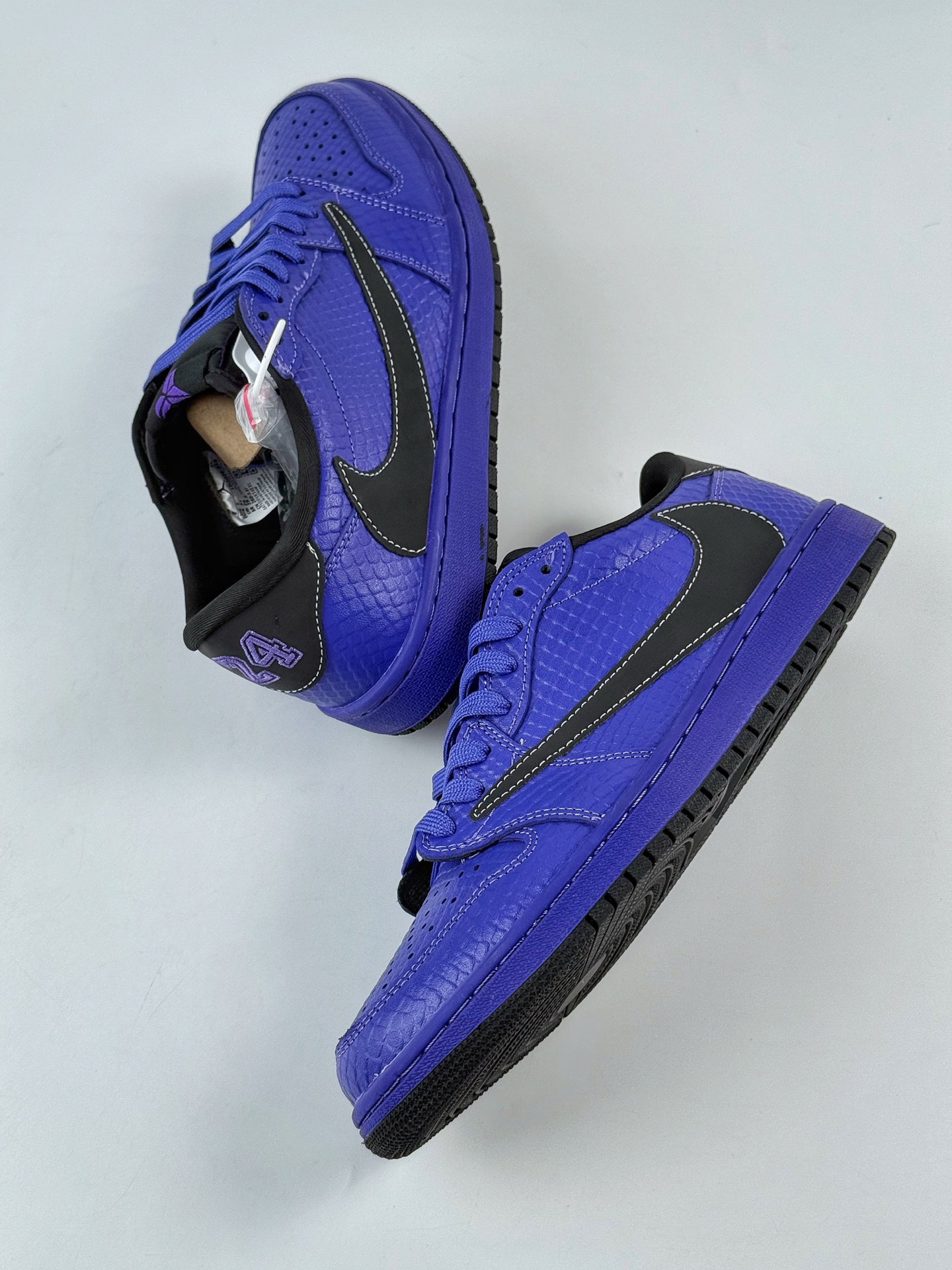 Travis Scott x Nike Air Jordan 1 Low x Kobe Bryant Air Jordan 1 Low 反转紫黑倒钩 LD2028-038