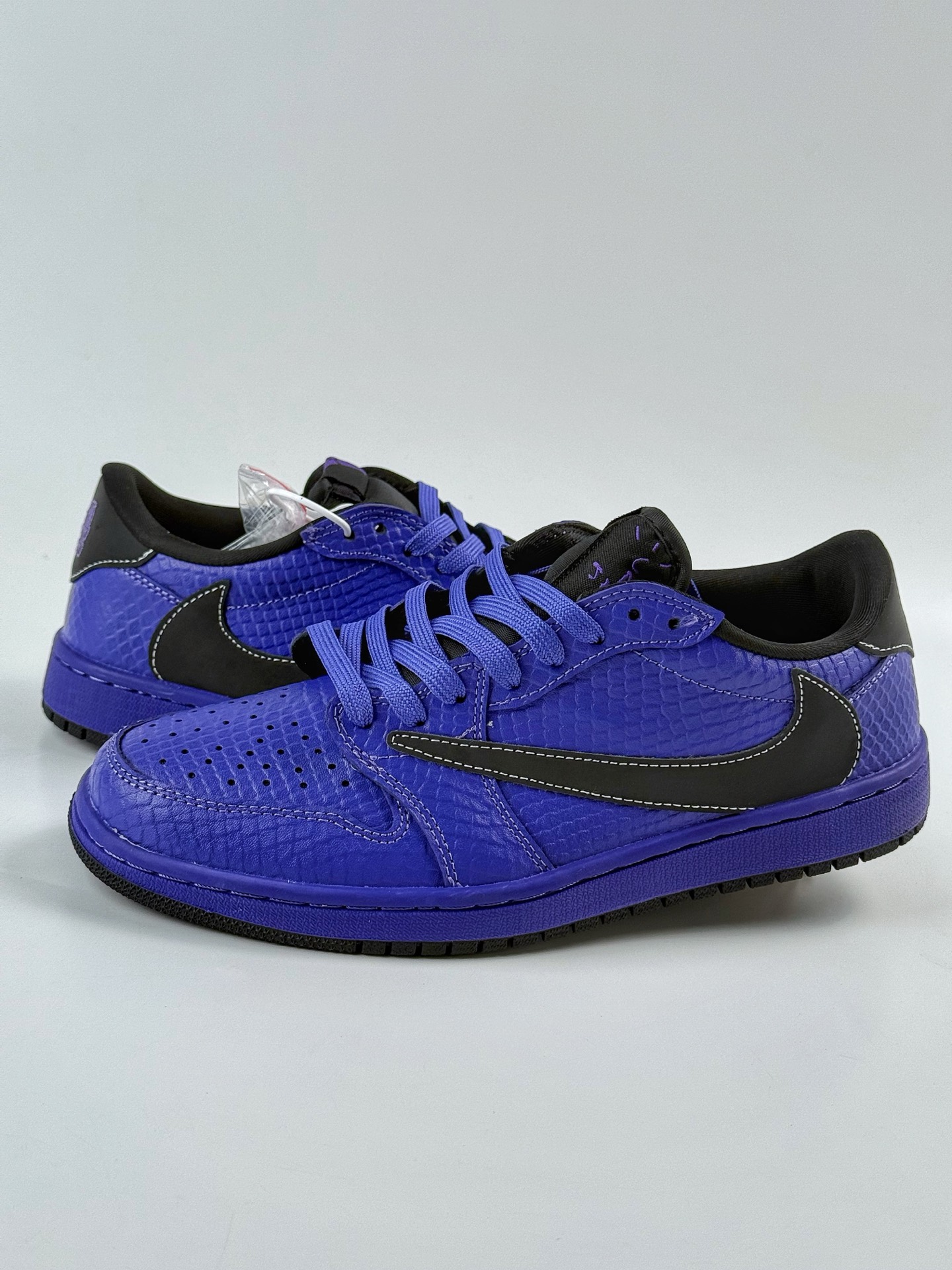 Travis Scott x Nike Air Jordan 1 Low x Kobe Bryant Air Jordan 1 Low 反转紫黑倒钩 LD2028-038