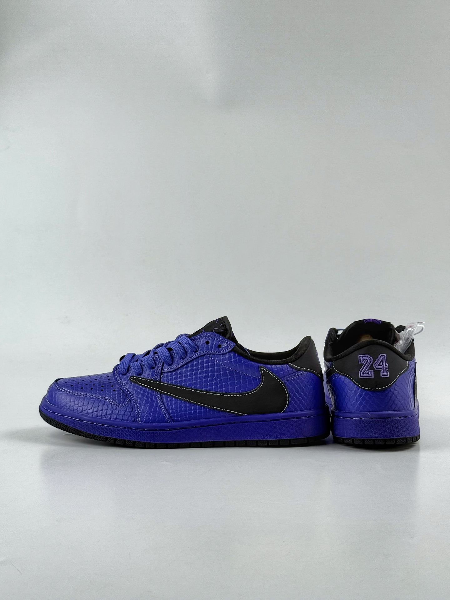 Travis Scott x Nike Air Jordan 1 Low x Kobe Bryant Air Jordan 1 Low 反转紫黑倒钩 LD2028-038