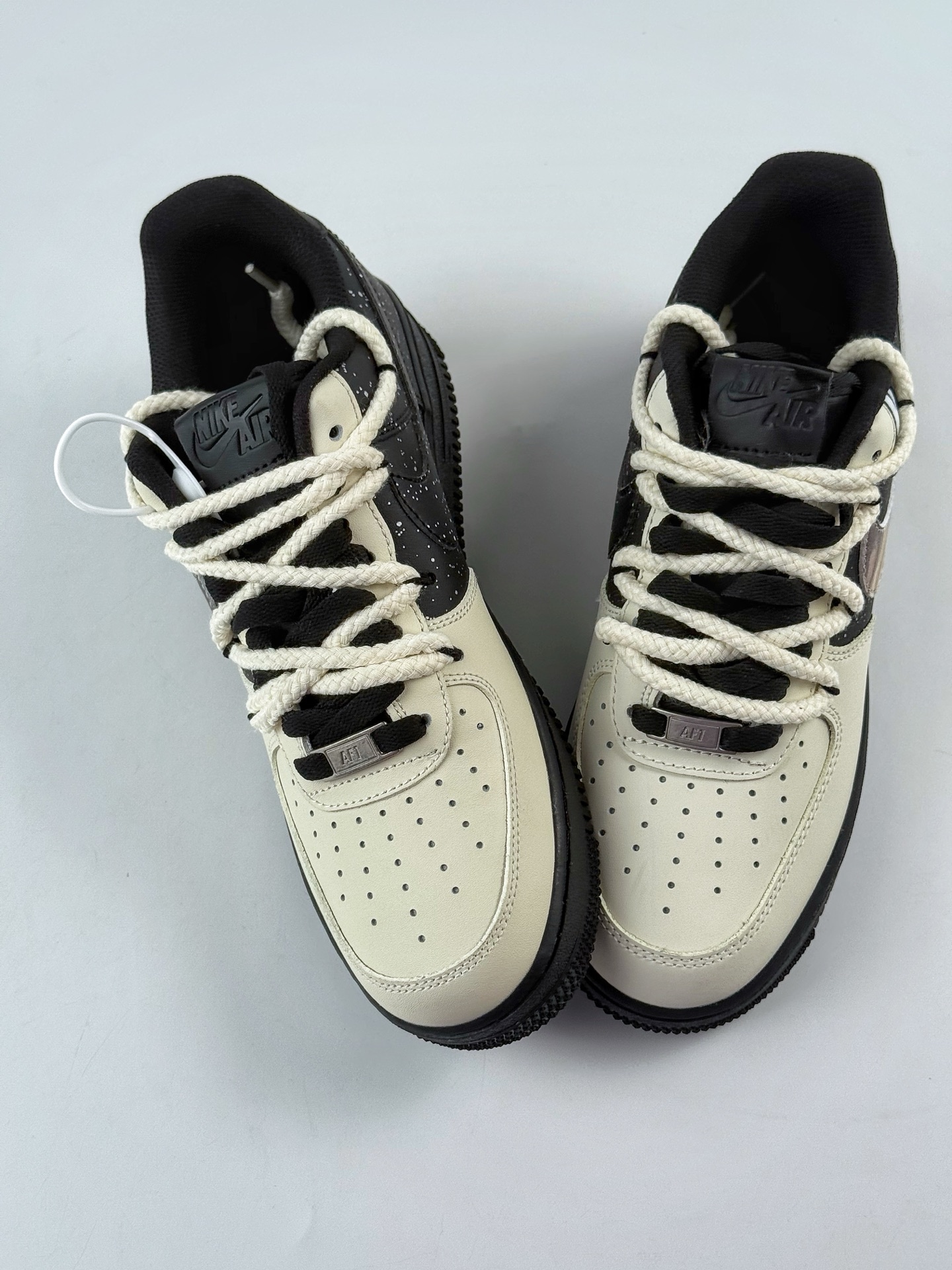 Nike Air Force 1 Low 07 科幻系列 皮革 黑武士 遨游木星 黑米 DX2920-001