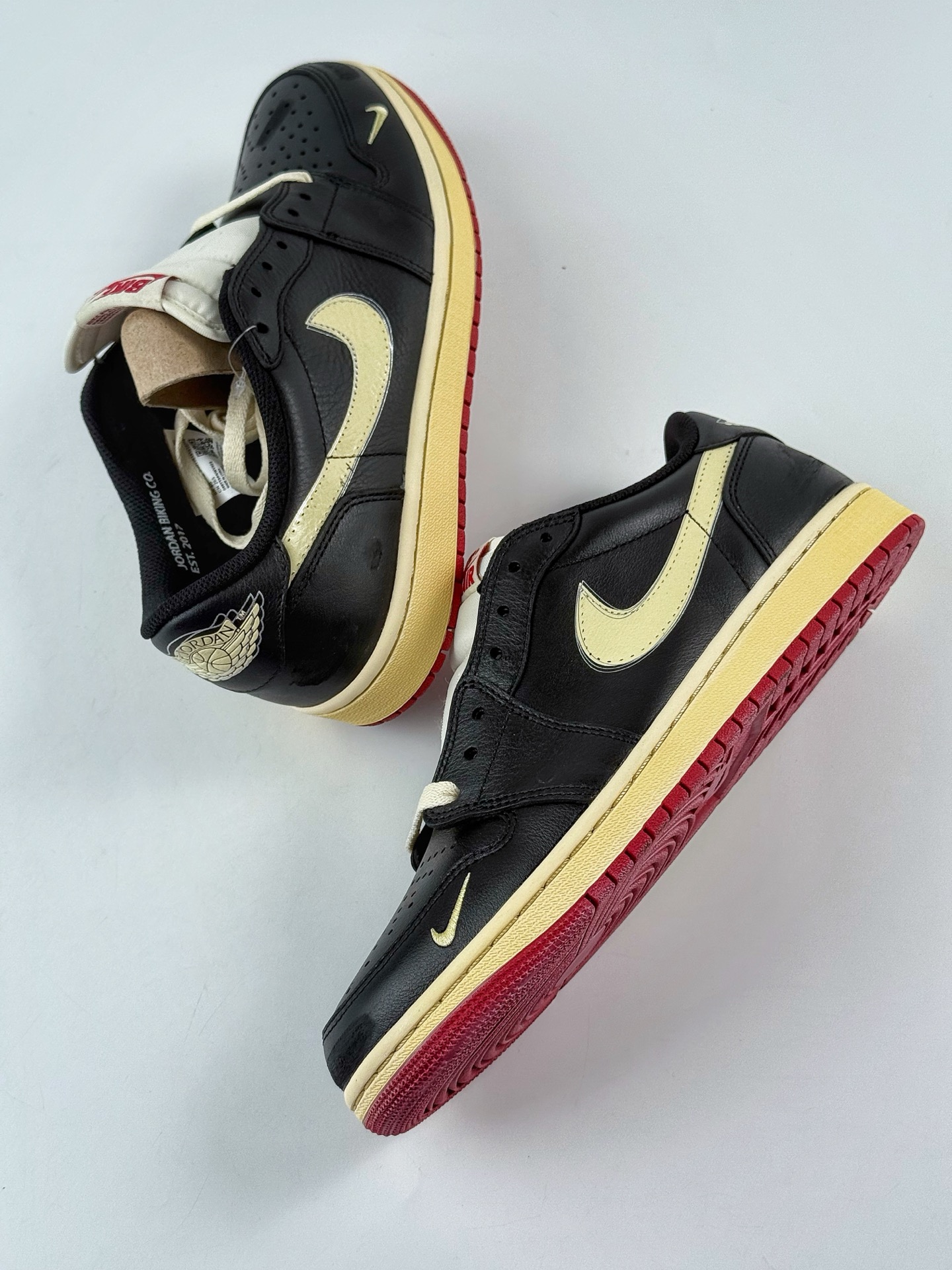 Nigel Sylvester x Jordan Air Jordan 1 Low Nitro ”Better With Time” 黑白 反转倒钩 IB8958-001