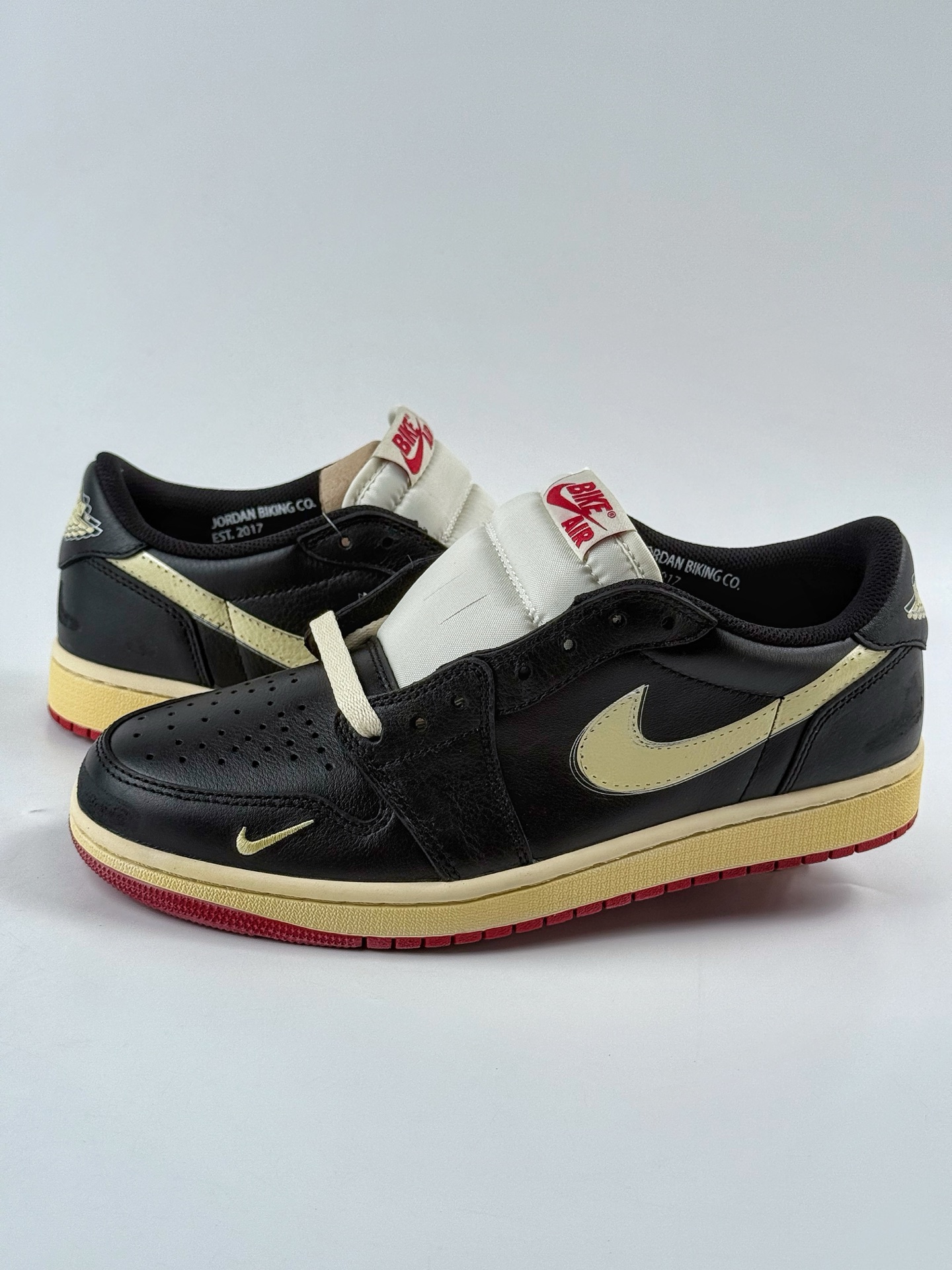 Nigel Sylvester x Jordan Air Jordan 1 Low Nitro ”Better With Time” 黑白 反转倒钩 IB8958-001