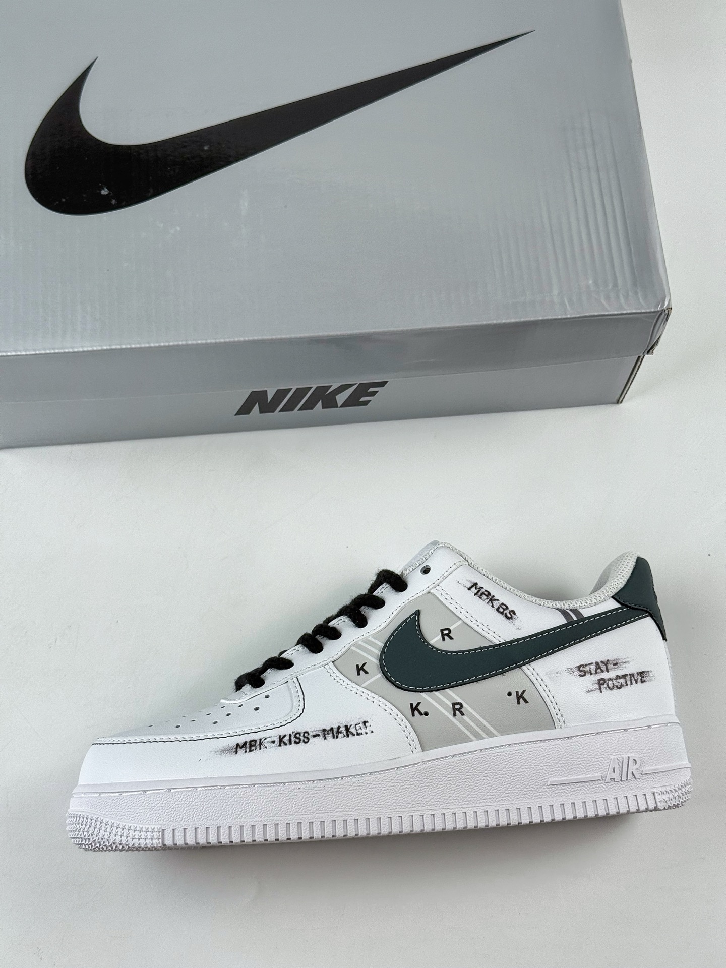 Nike Air Force 1 Low 07 皮革 简约 时尚潮流经典百搭简墨 白黑 ZH0316-127