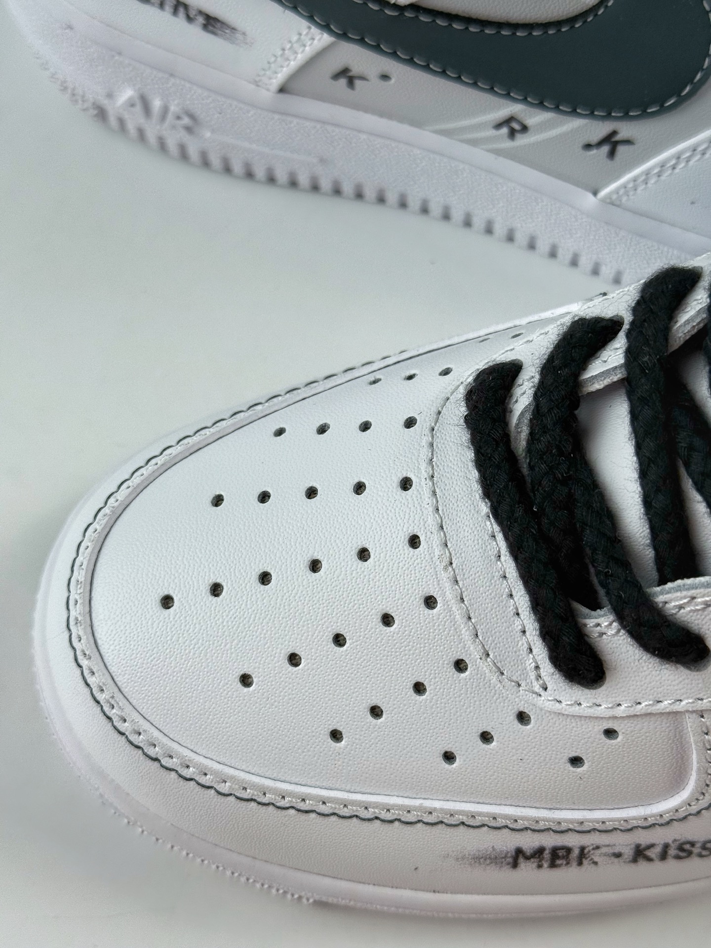 Nike Air Force 1 Low 07 皮革 简约 时尚潮流经典百搭简墨 白黑 ZH0316-127