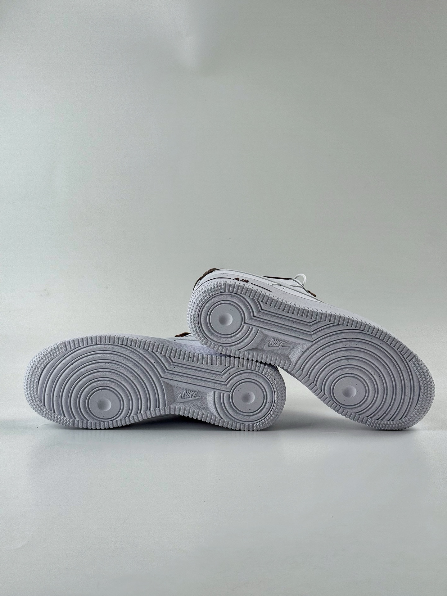 Nike Air Force 1 Low 07 白红 HV4403-600 Nike Air Force 1 Low 07 白红 HV4403-600