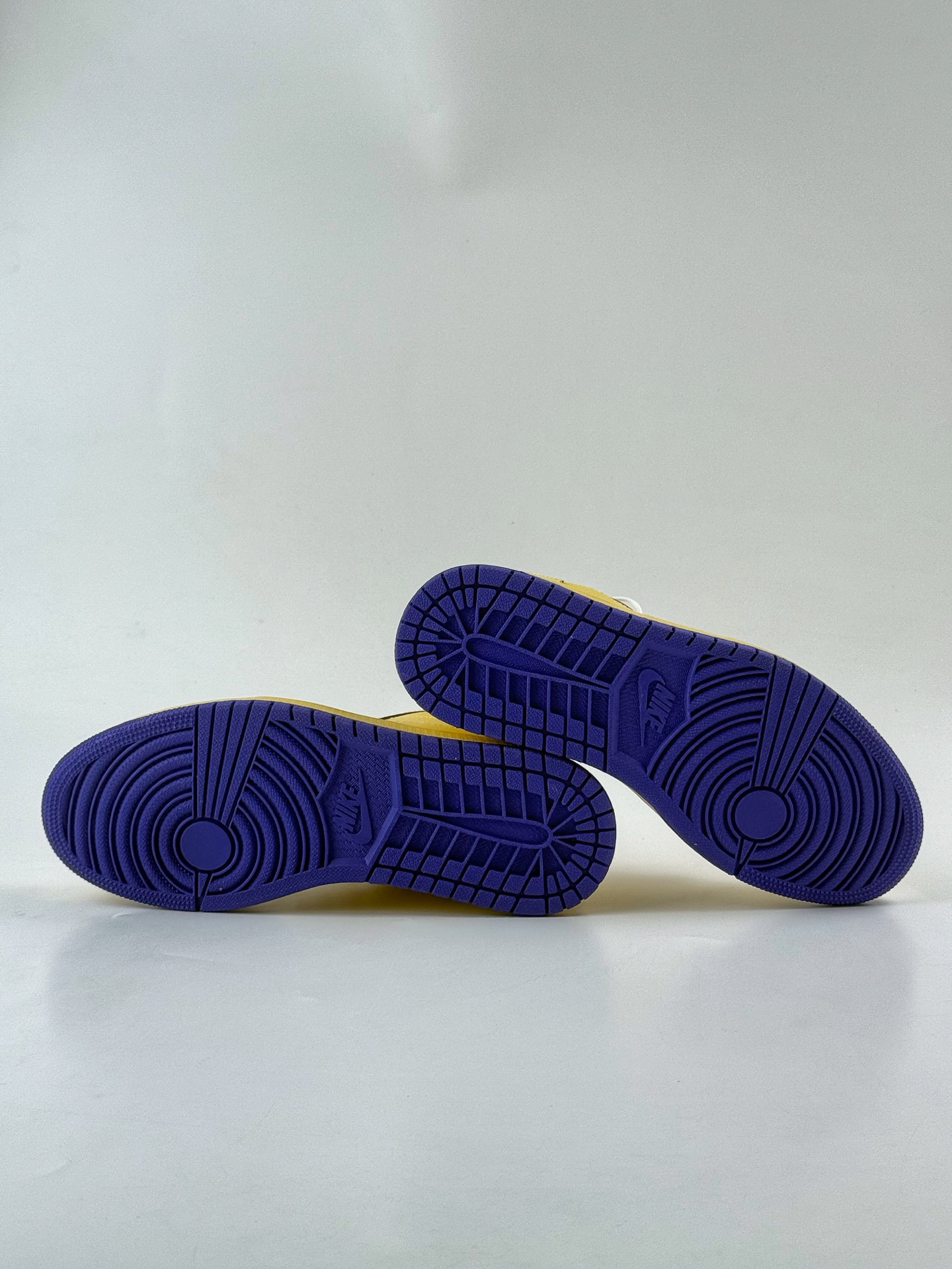 Travis Scott x Nike Air Jordan 1 Low x Kobe Bryant Air Jordan 1 Low 反转黄紫倒钩 LD2028-037