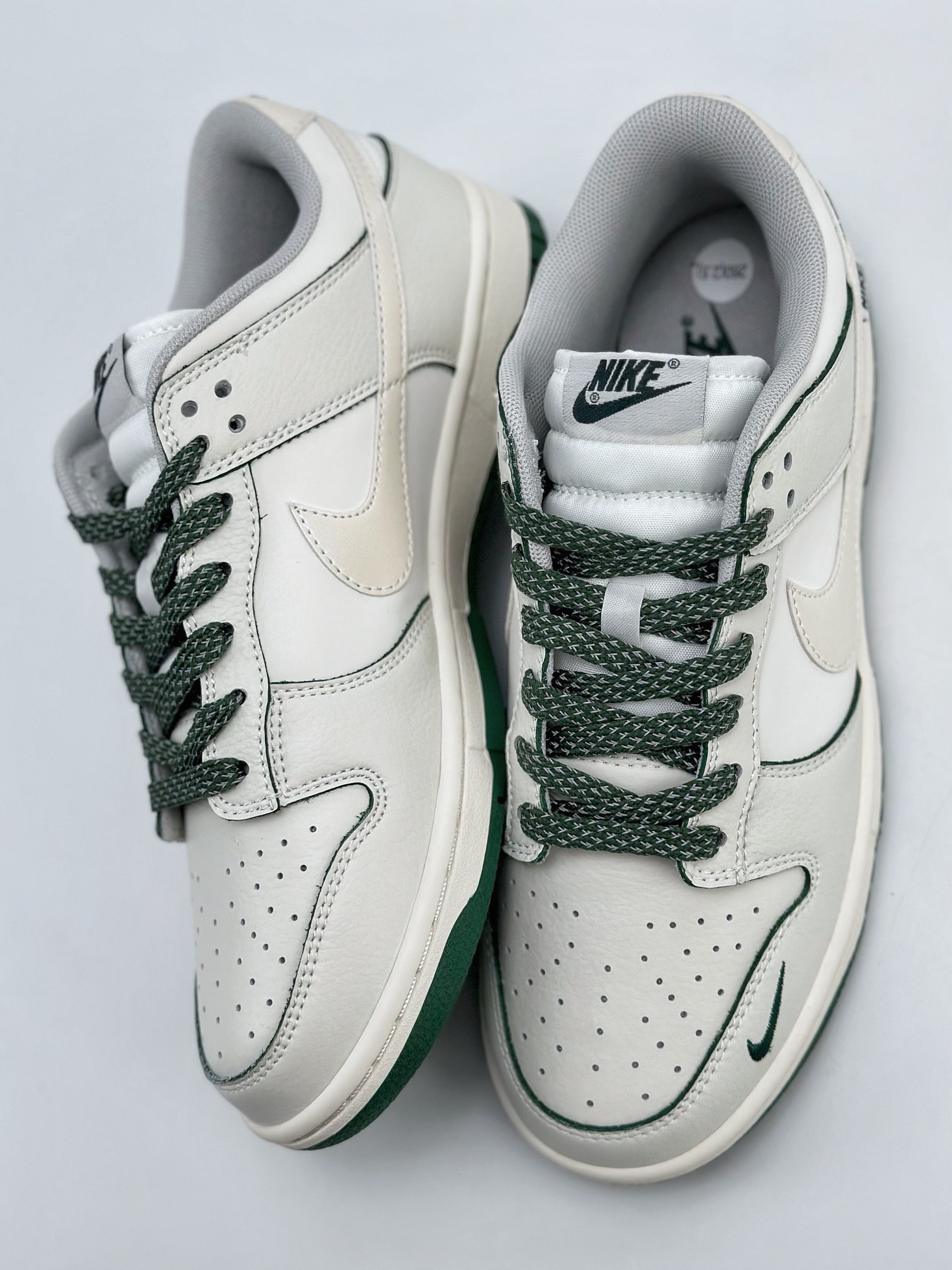 Nike SB Dunk Low Pearlescent Green KK0517-006