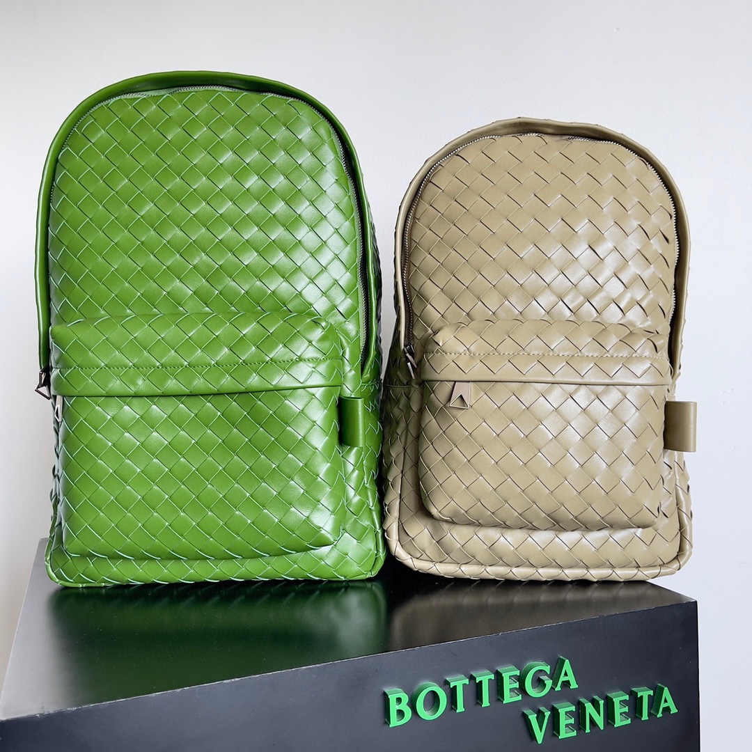 Bottega Veneta Size comparison chart