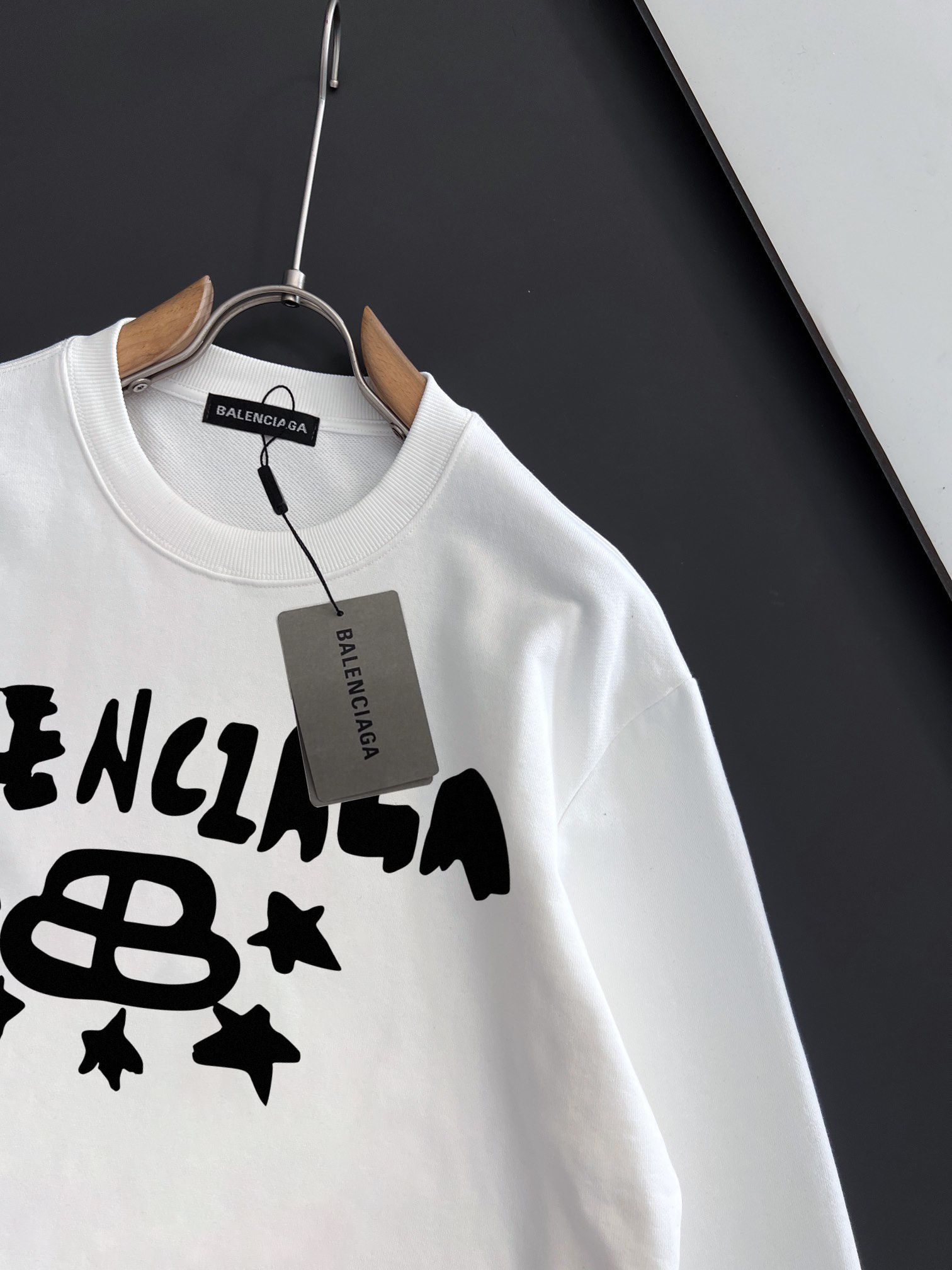 BALENCIAGA 秋冬新作 男女兼用クラシックスウェット