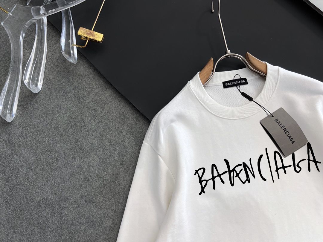 BALENCIAGA 秋冬新款衛衣 - クラシックデザインと贅沢な素材