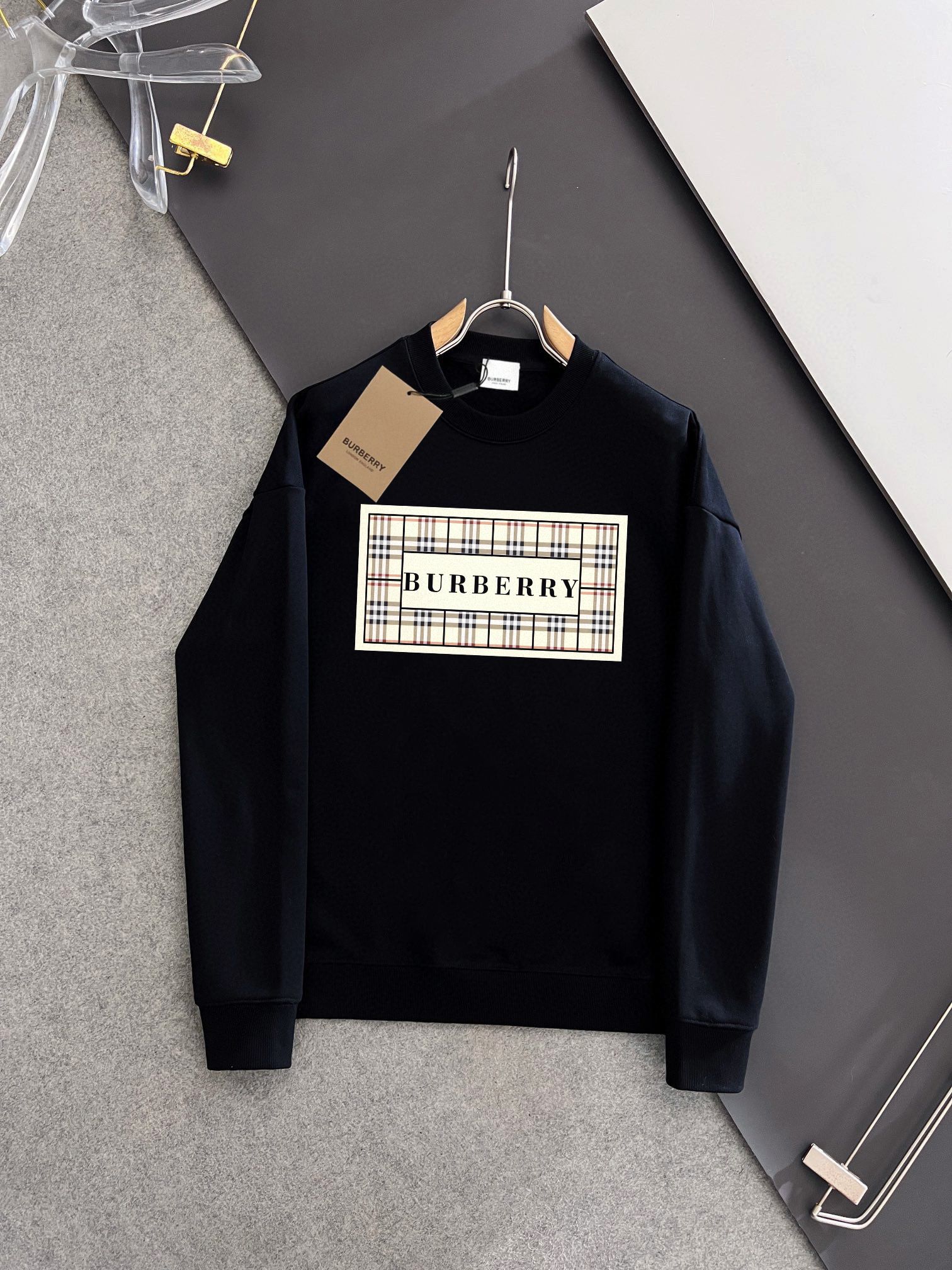 BURBERRY 巴宝莉 秋冬新款衛衣 - インポートデザインと厚手素材