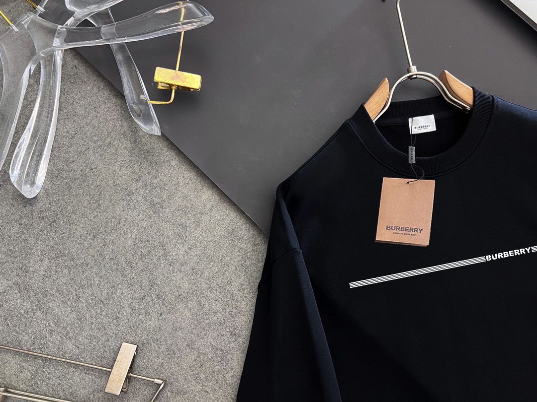 BURBERRY 巴宝莉 秋冬新款衛衣 クラシックなデザインと高品質