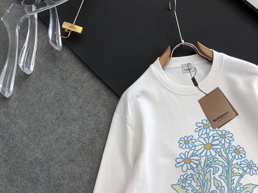 BURBERRY 巴宝莉 秋冬新款衛衣 クラシックデザイン・男女兼用