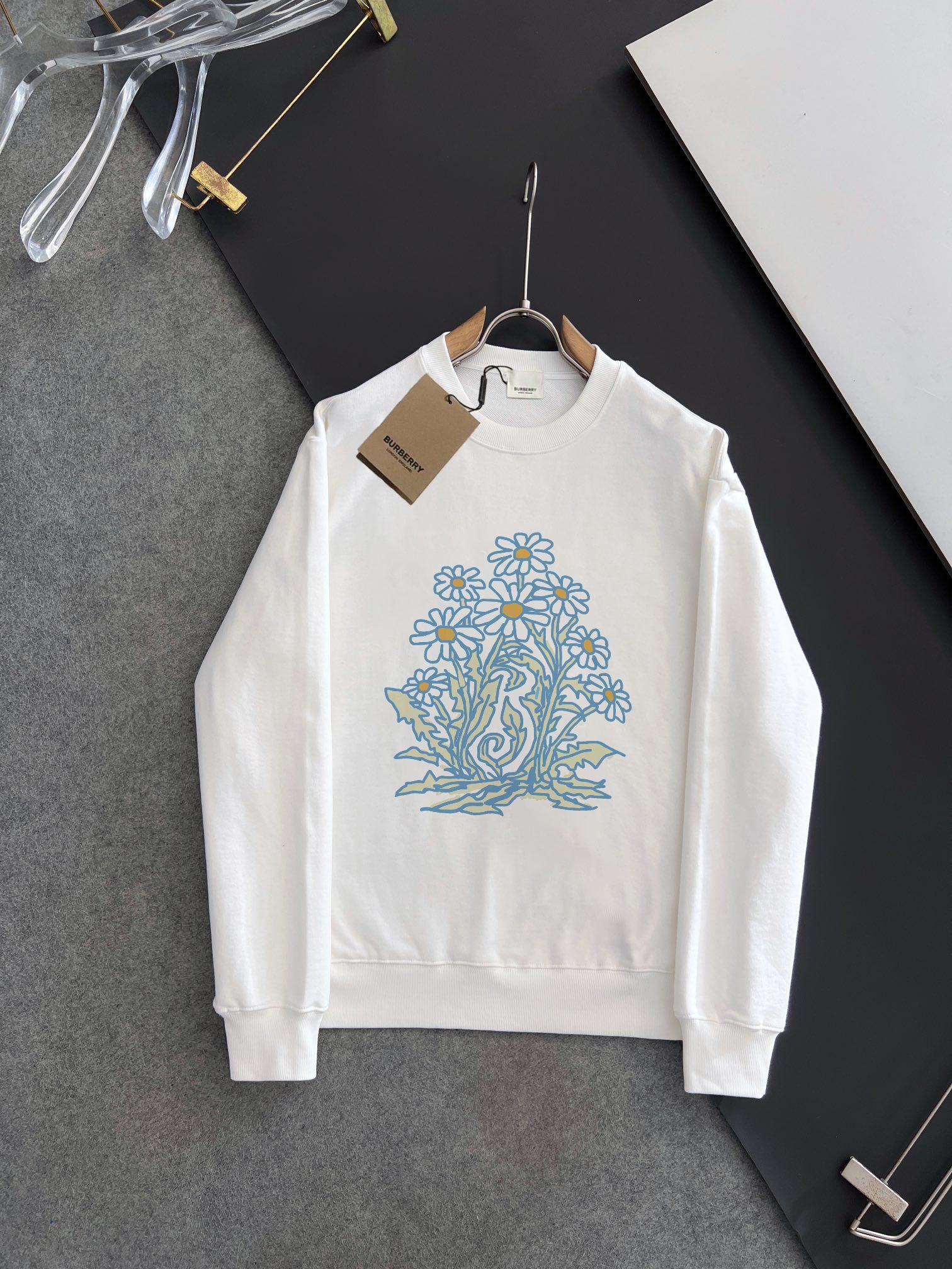 BURBERRY 巴宝莉 秋冬新款衛衣 クラシックデザイン・男女兼用