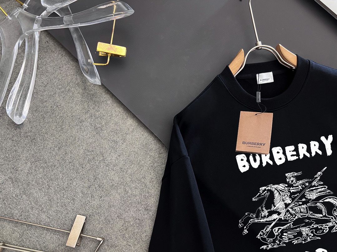 BURBERRY 巴宝莉 秋冬新款衛衣 クラシックな男女兼用デザイン