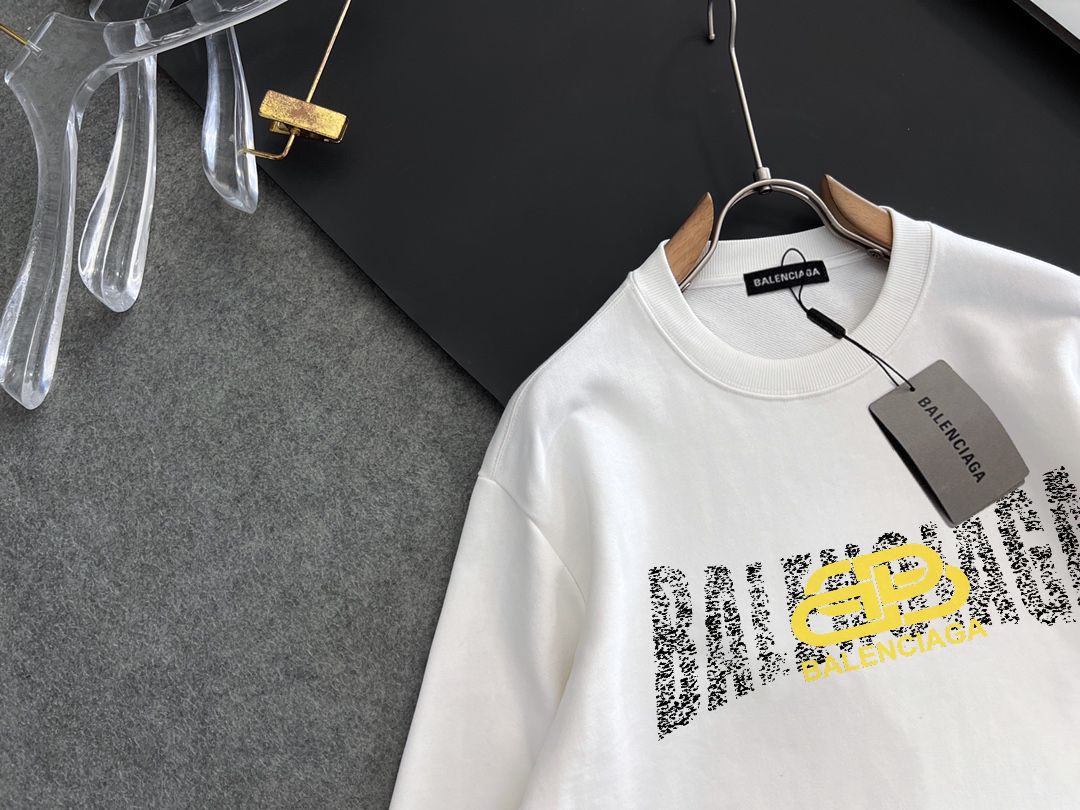 BALENCIAGA 秋冬新作衛衣 - クラシックなデザインと高品質素材