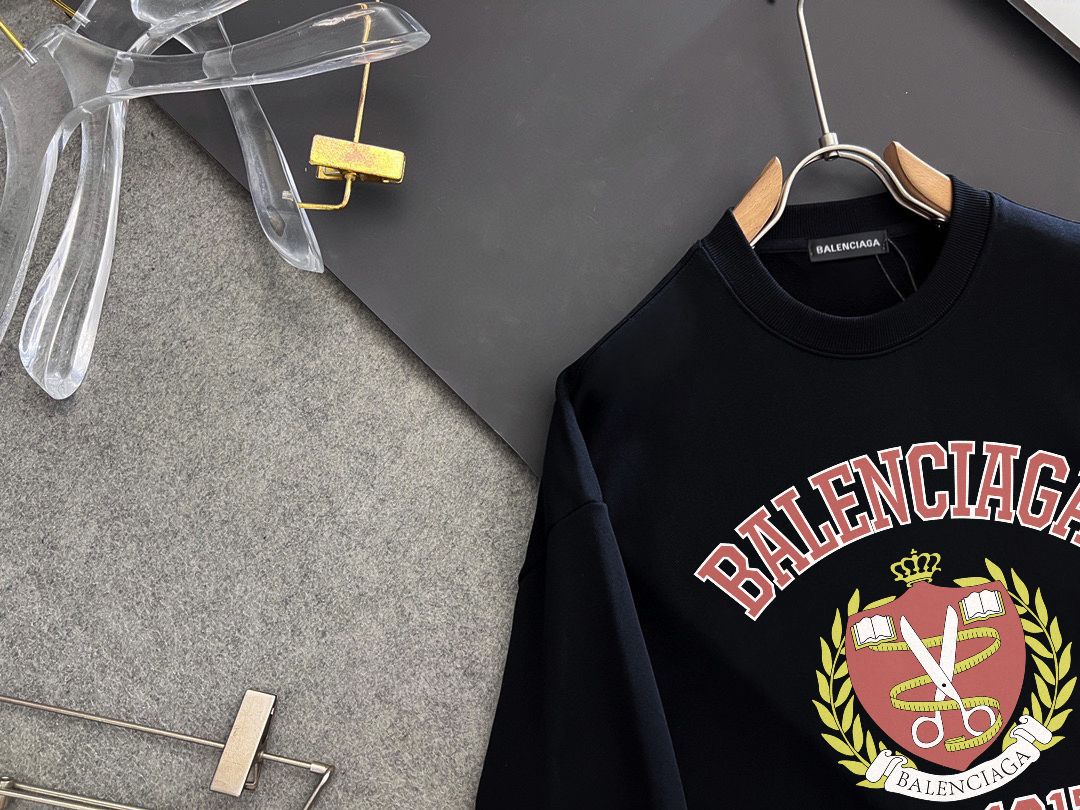BALENCIAGA 秋冬新款衛衣 - クラシックなスタイルと高品質素材