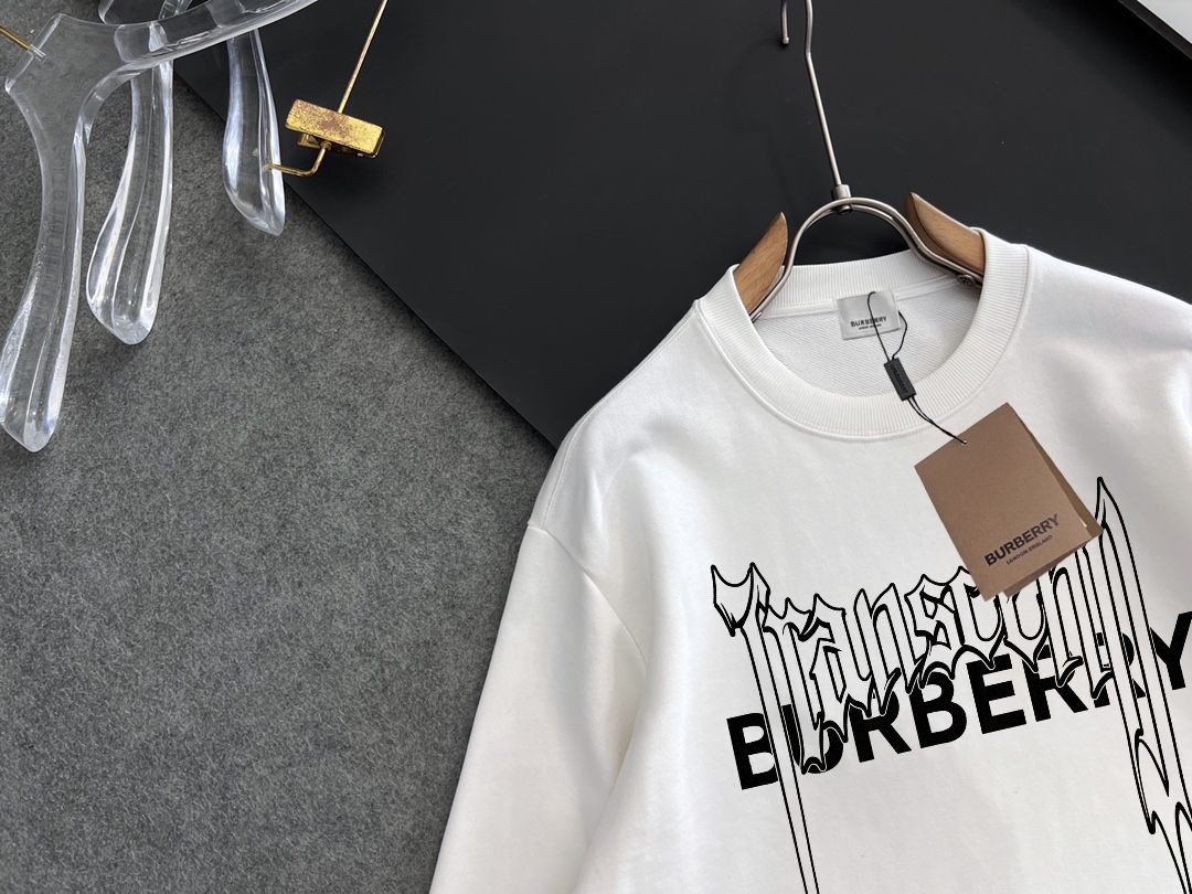 BURBERRY 巴宝莉 秋冬新款衛衣 クラシックで流行に左右されないデザイン