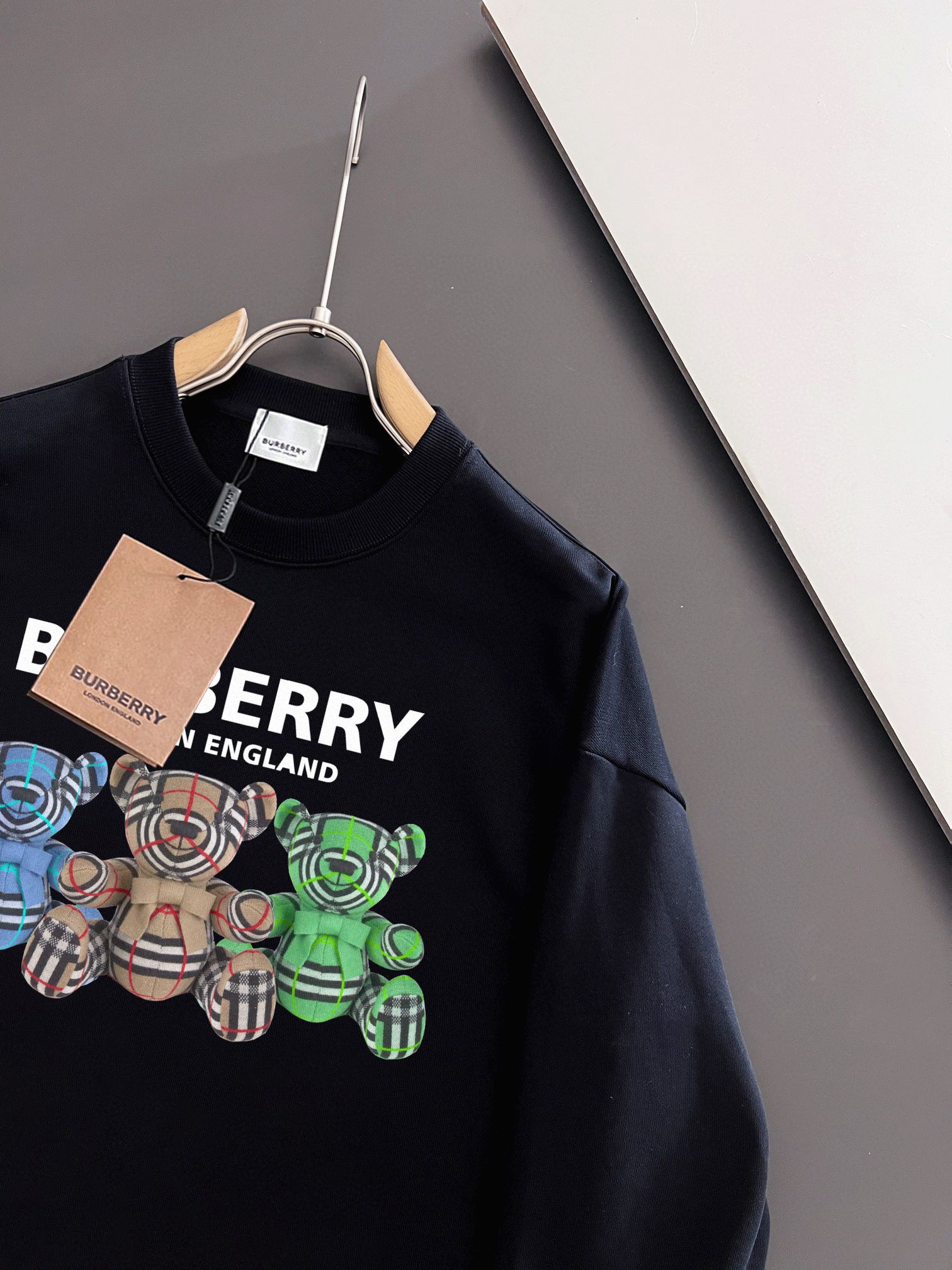 BURBERRY 巴宝莉 秋冬新款衛衣 厚手素材の男女共用デザイン