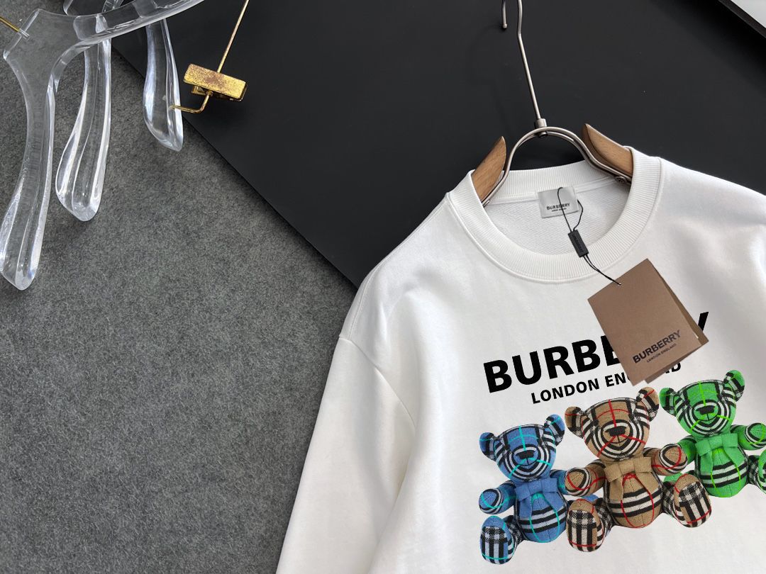 BURBERRY 巴宝莉 秋冬新款衛衣 クラシックなデザインと高品質な素材