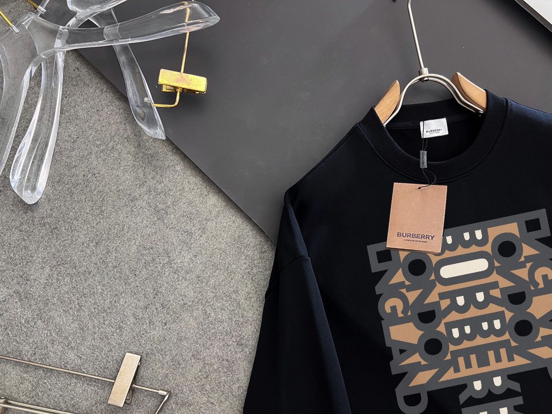 BURBERRY 巴宝莉 秋冬新款衛衣 クラシックデザイン 男女兼用