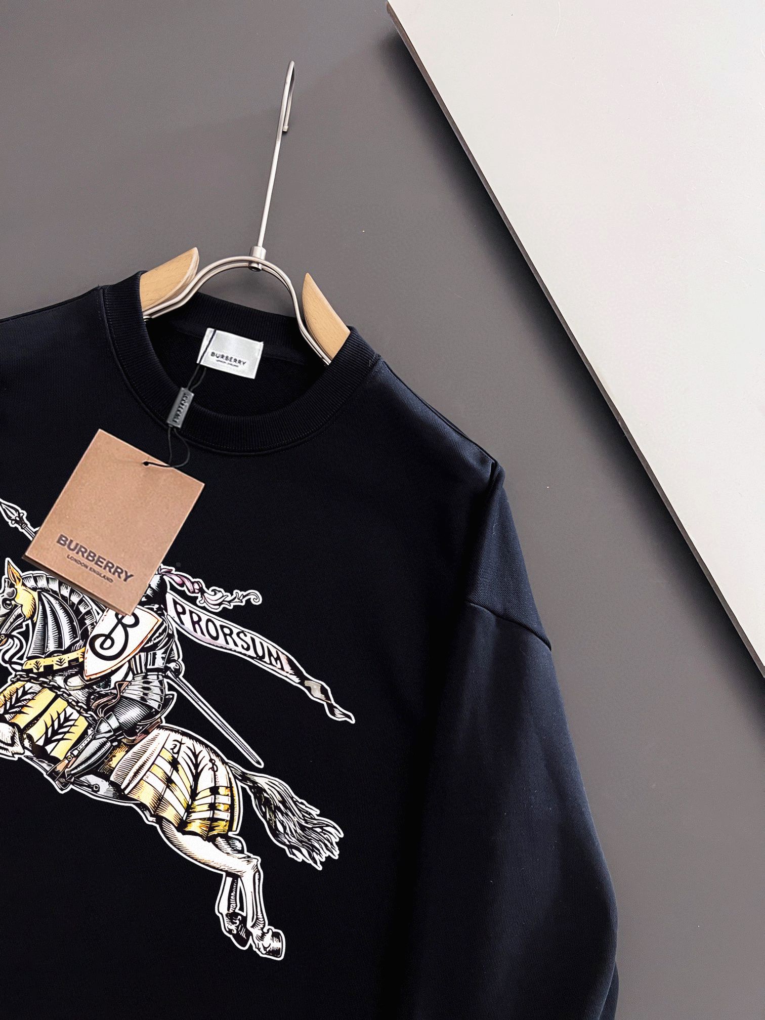 BURBERRY 巴宝莉 秋冬新款衛衣 クラシックでトレンドを超えたアイテム