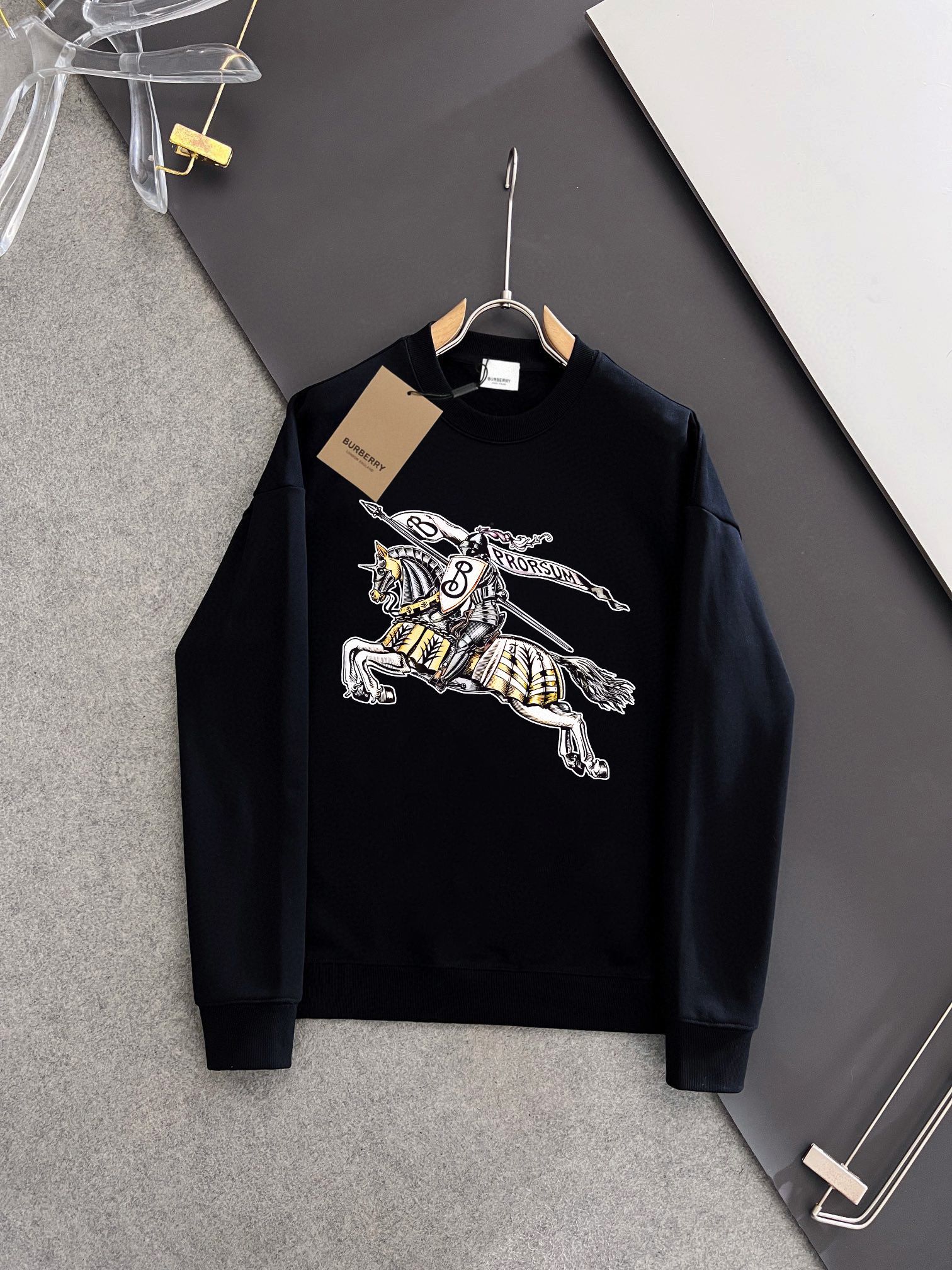 BURBERRY 巴宝莉 秋冬新款衛衣 クラシックでトレンドを超えたアイテム