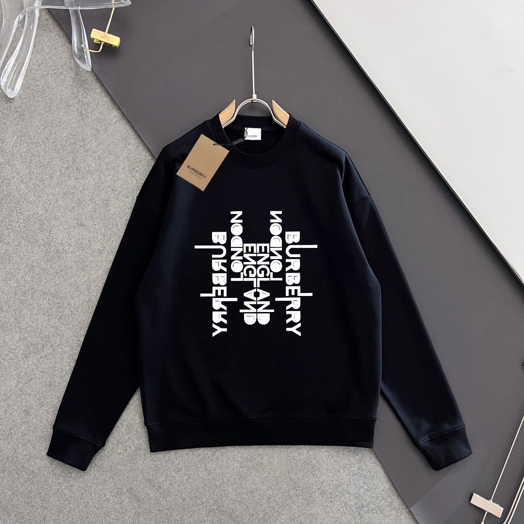 💰P180💥 BURBERRY 巴宝莉 秋冬新款卫衣,潮流不过时经典款,进口数码印花图案,定制卫衣毛圈420克面料,厚实挺阔有有形,细节无可挑剔,上身版型超赞!时下流行微阔男女同款版型。
颜色:黑色 米白
码数:XS-L