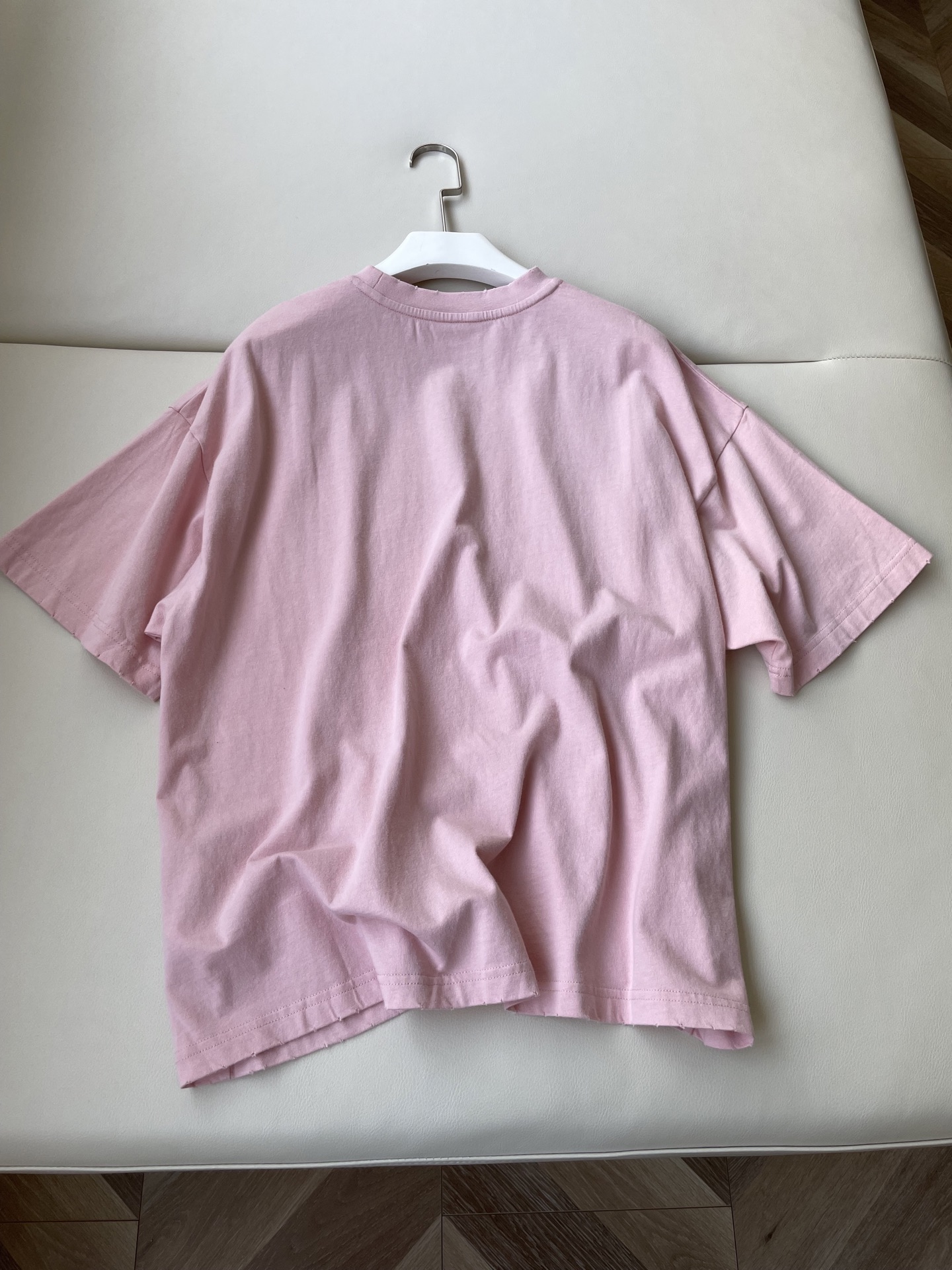 2025 We11done’s New T-Shirt: Hardcore Female Suit with Small Monster Images - 图片 8