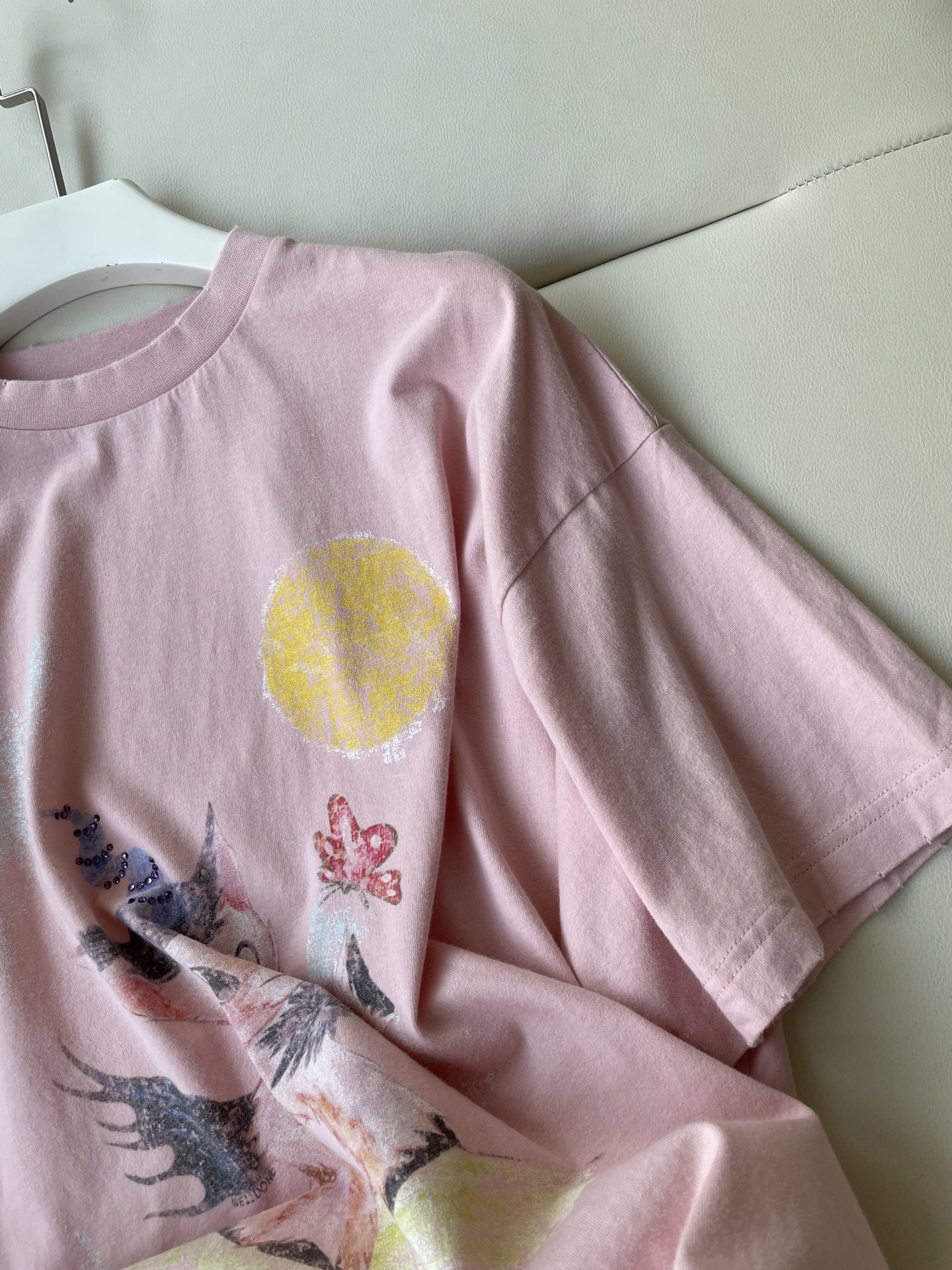 2025 We11done’s New T-Shirt: Hardcore Female Suit with Small Monster Images - 图片 3