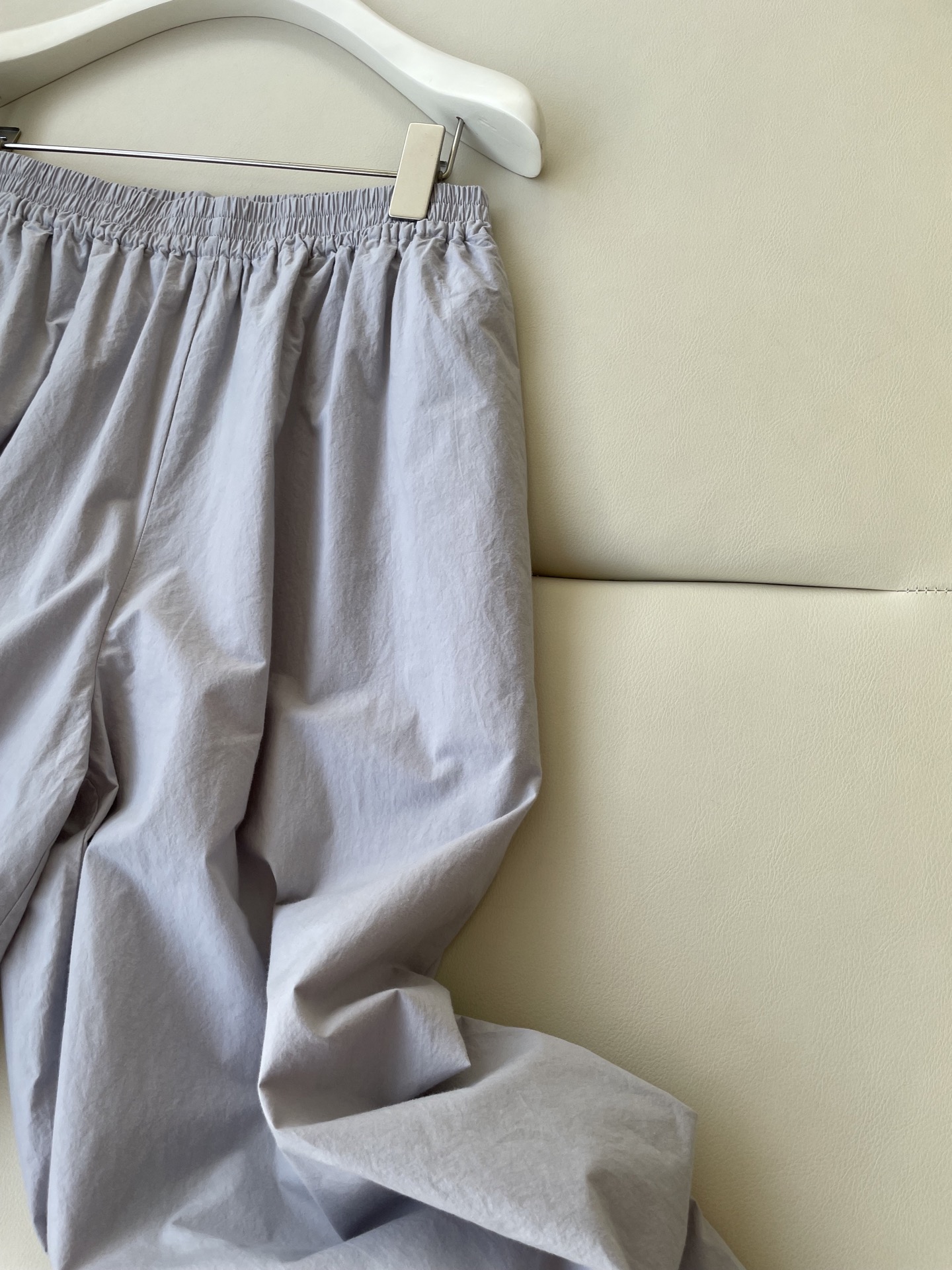 JiLSander-Style High-Quality Women’s Shirt Collection with Traditional Japanese Fabric Influence - 图片 3