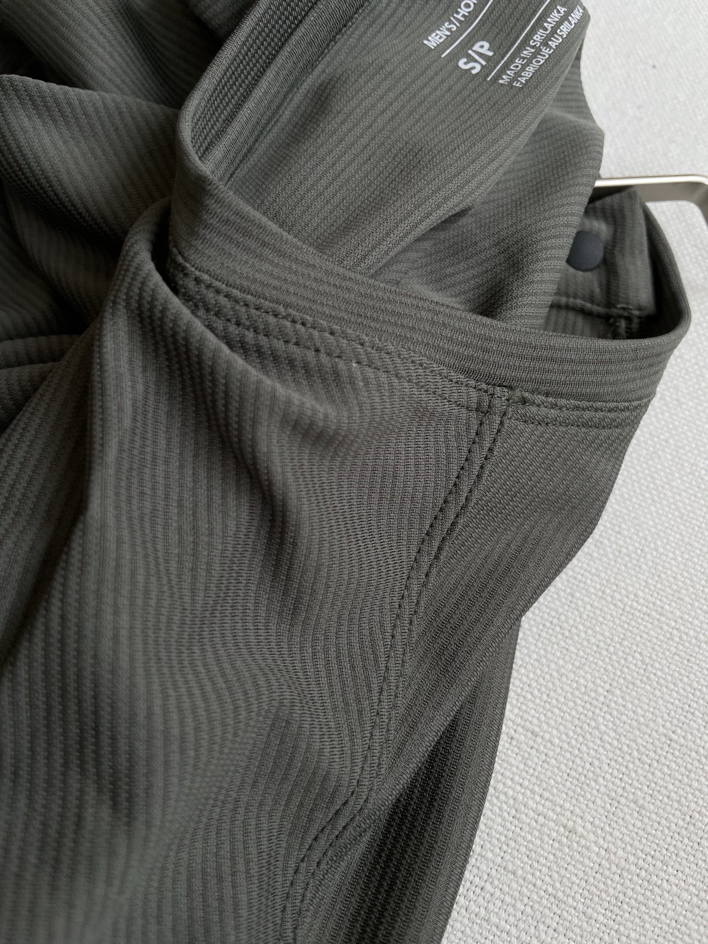 ARC’TERYX Kadem Short-Sleeve Shirt: Breathable & Quick-Dry for Summer Hikes - 图片 7