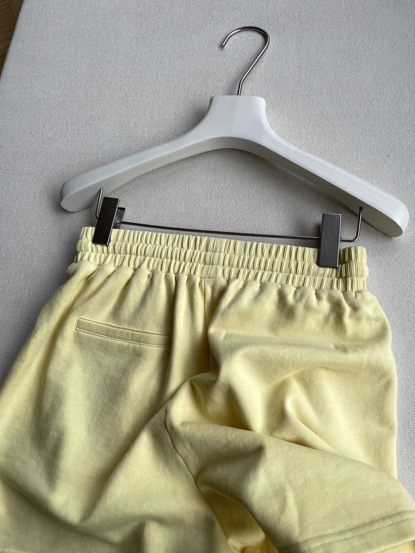 Summer Walk Suit with Single-Shoulder Sleeve Design, Comfortable and Stylish, Size SML - 图片 7