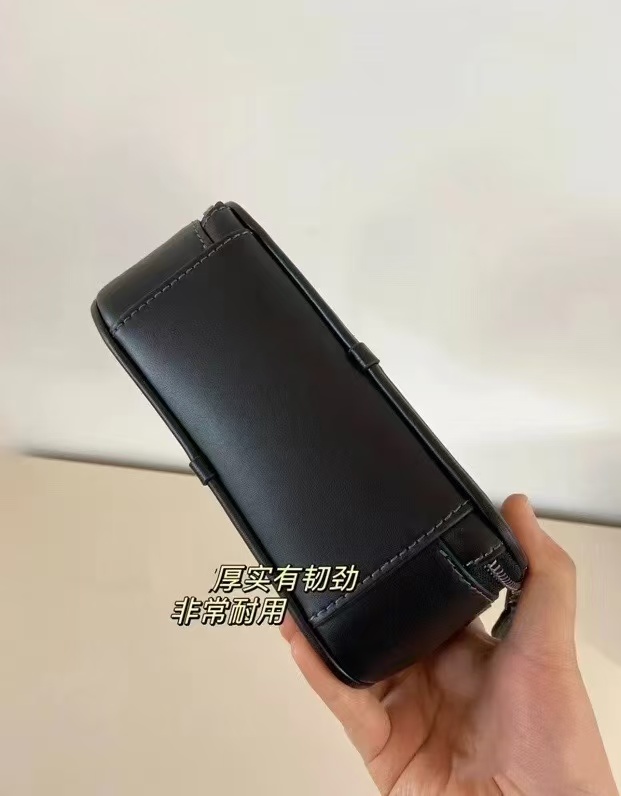 Coach C家COACH/蔻驰奥莱老花CM109压花CY888 CW308 CM113全皮男士老花WYATT 斜挎单肩包通勤相机包