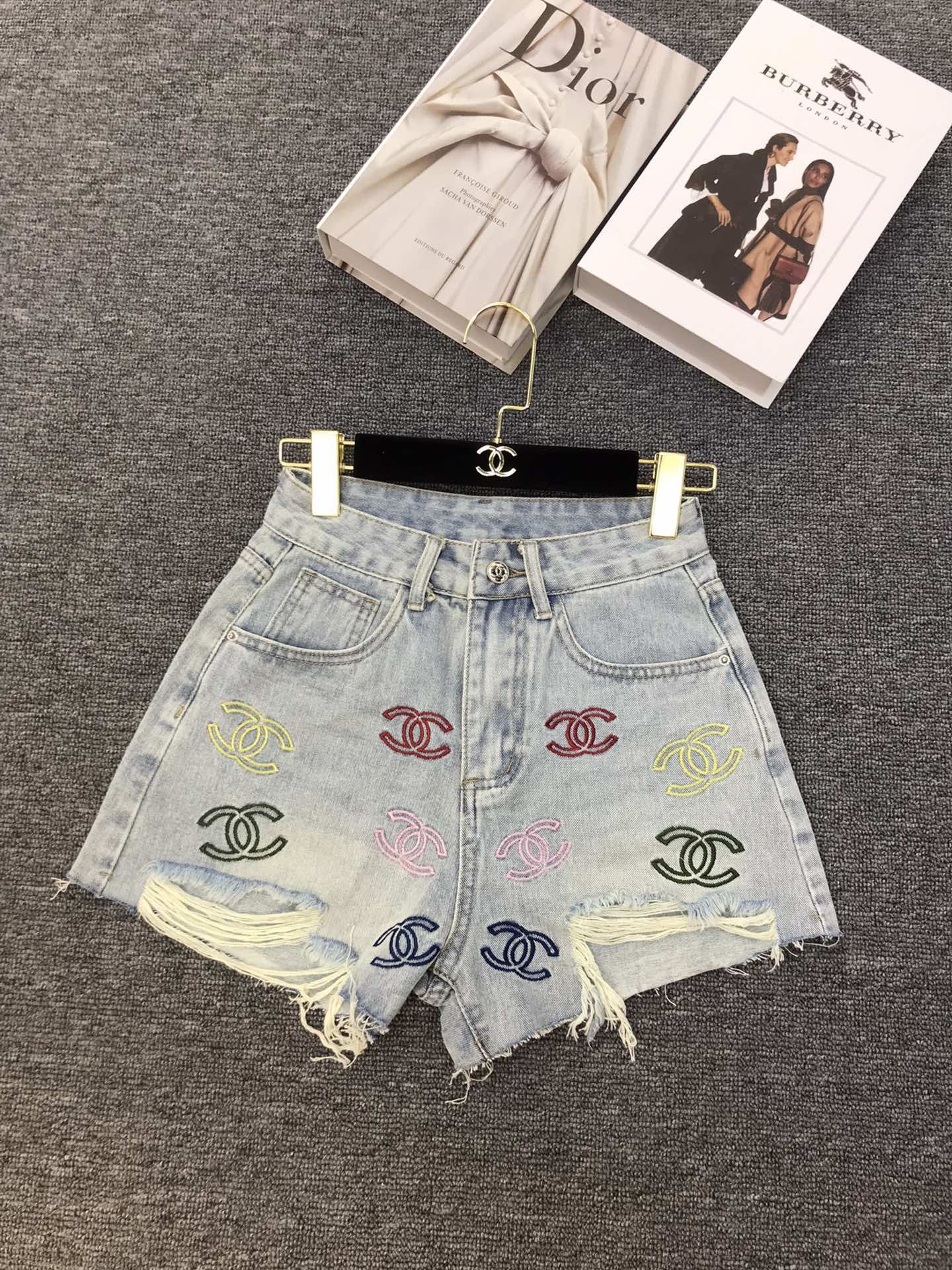 Chanel Aaa +
 Vêtements Jeans Shorts