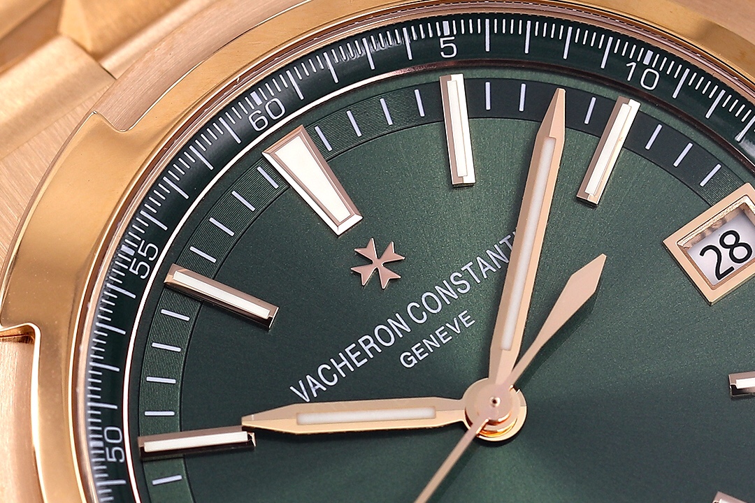 Vacheron Constantin Overseas 4500V Series Green Dial Steel Men's Watch 5 i1749623453 6659 6