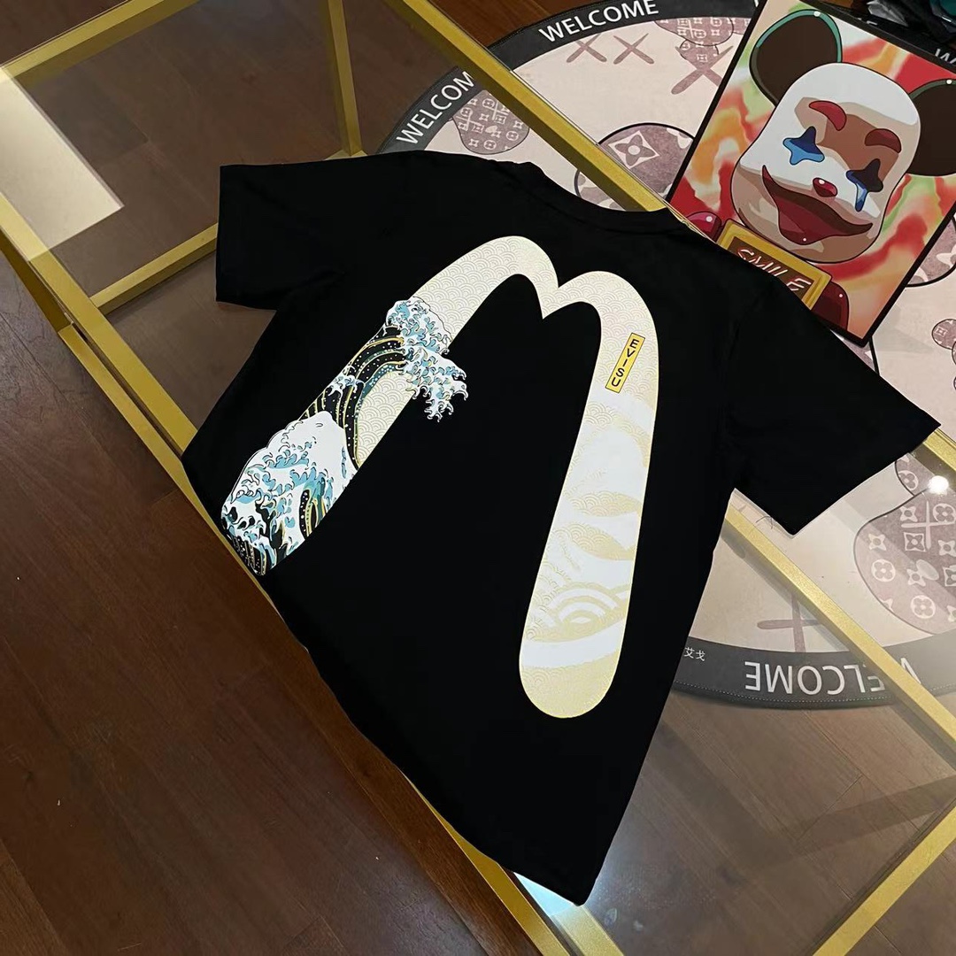 EVISU Fukujin 2024 nueva camiseta de manga corta para hombre con olas de cerezo y letras grandes M. Colores: negro. Tal…