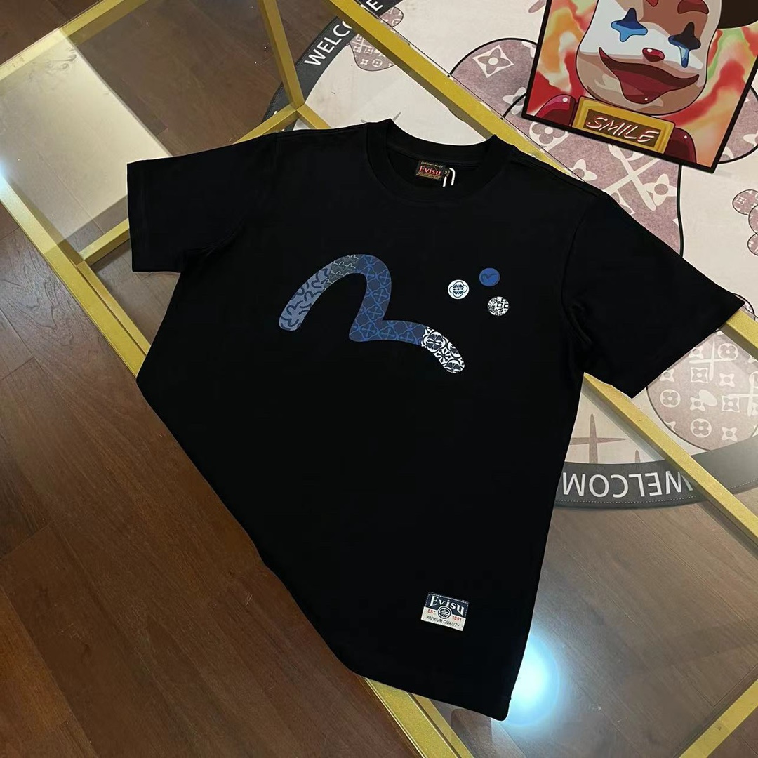 Nuevo, EVISU Fukujin 2024 nueva camiseta de manga corta para hombre con letras y gaviotas. Colores: negro. Tallas: S-XX…