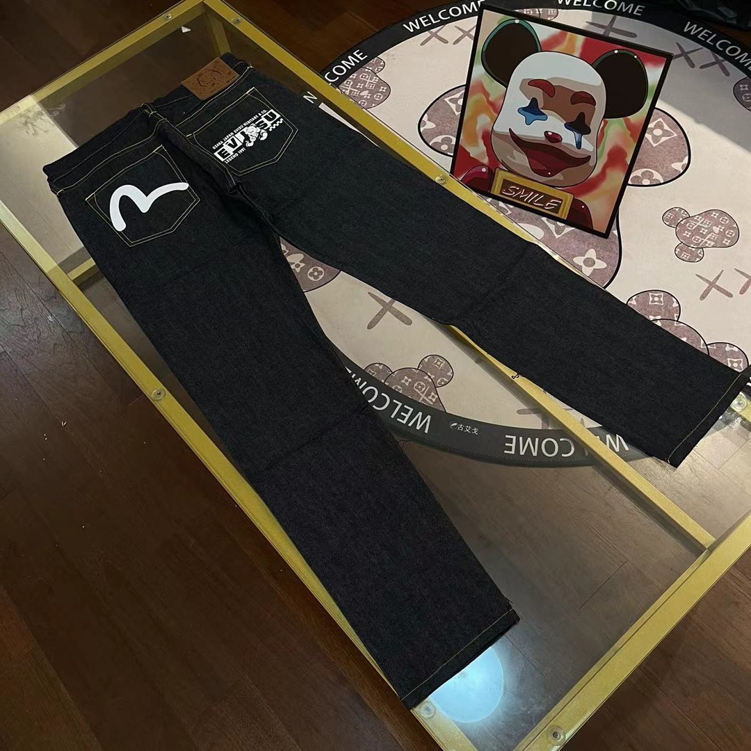 Evisu’s 2024 Summer Men’s Jeans Collection: Playful Tuxedo-Inspired Designs, Code Range 30-38 - 图片 1