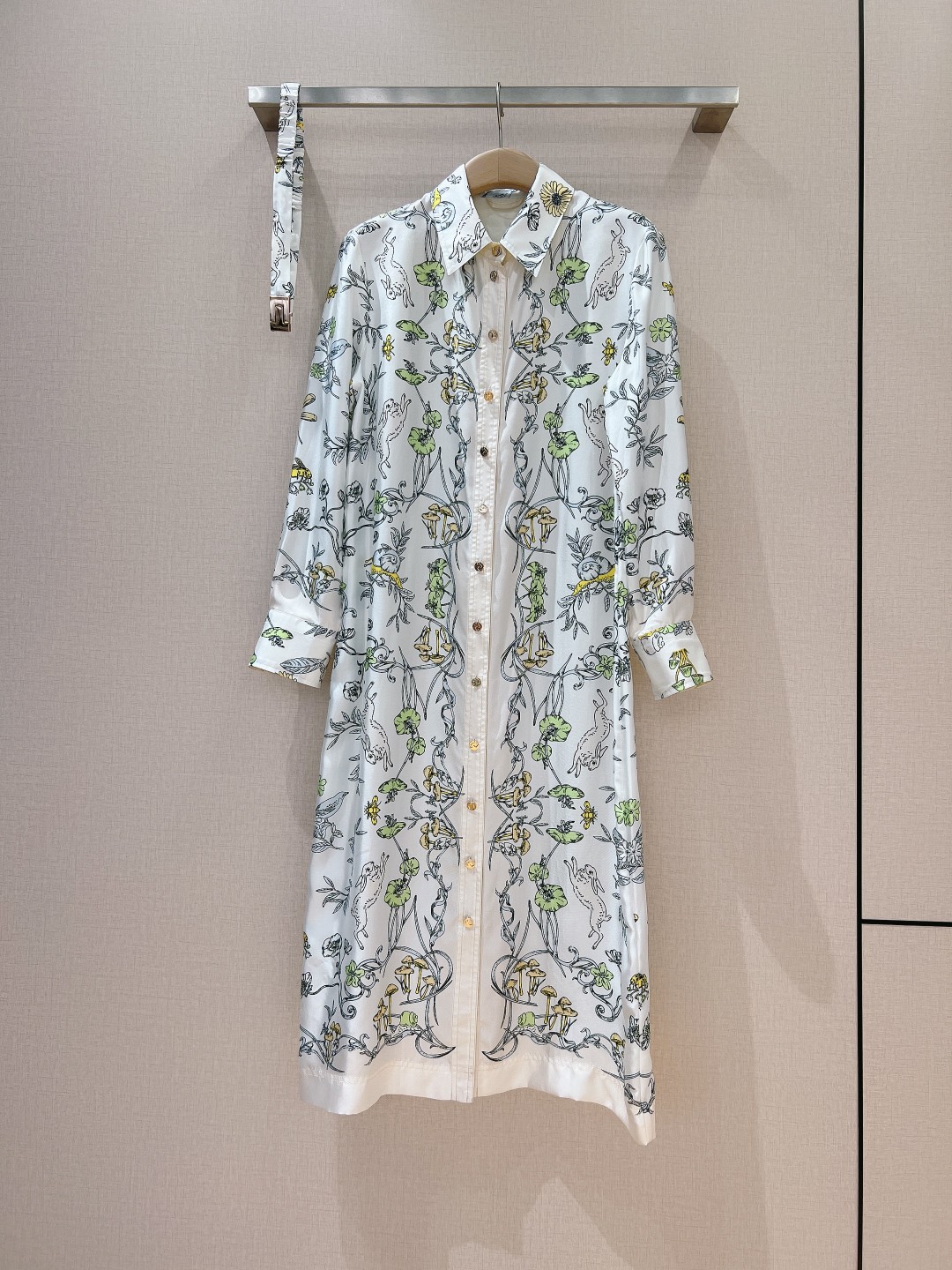 High-end Quality Women’s Dress with French Style and Unique Design by Tory B*u*c*h